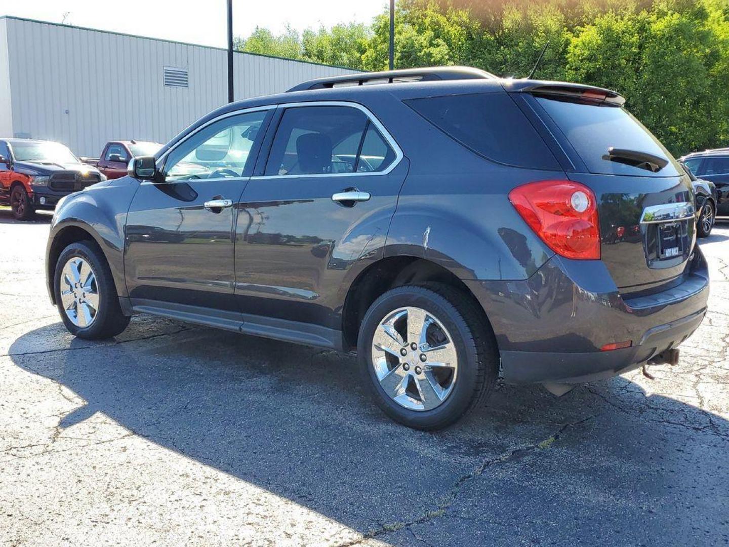 2014 Tungsten Metallic /Jet Black Chevrolet Equinox 1LT 2WD (1GNALBEKXEZ) with an 2.4L L4 DOHC 16V engine, 6-Speed Automatic transmission, located at 6064 Gull Rd, Kalamazoo, MI, 49048, (269) 222-0088, 42.328388, -85.512924 - <b>Vehicle Details</b><br>Get ready to elevate your driving experience with this outstanding 2014 Chevrolet Equinox LT! This dynamic SUV, powered by a robust L4, 2.4L engine, delivers both impressive power and remarkable fuel efficiency, making it the perfect companion for both urban commutes and we - Photo#2