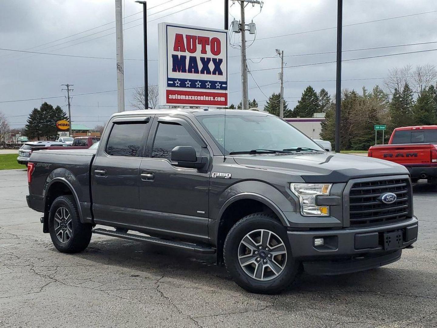 2015 Magnetic Metallic /Black Ford F-150 XLT SuperCrew 6.5-ft. Bed 4WD (1FTEW1EP1FF) with an 2.7L V6 DOHC 24V engine, 6-Speed Automatic transmission, located at 6064 Gull Rd, Kalamazoo, MI, 49048, (269) 222-0088, 42.328388, -85.512924 - Looking for a reliable and powerful truck? Look no further than this pre-owned 2015 Ford F-150 XLT with 4WD and a V6, 2.7L engine. With 124917 miles on the odometer, this truck is ready to take on any task you throw its way.<br><br>Equipped with features such as XM Radio, Hands Free Bluetooth, Back- - Photo#0