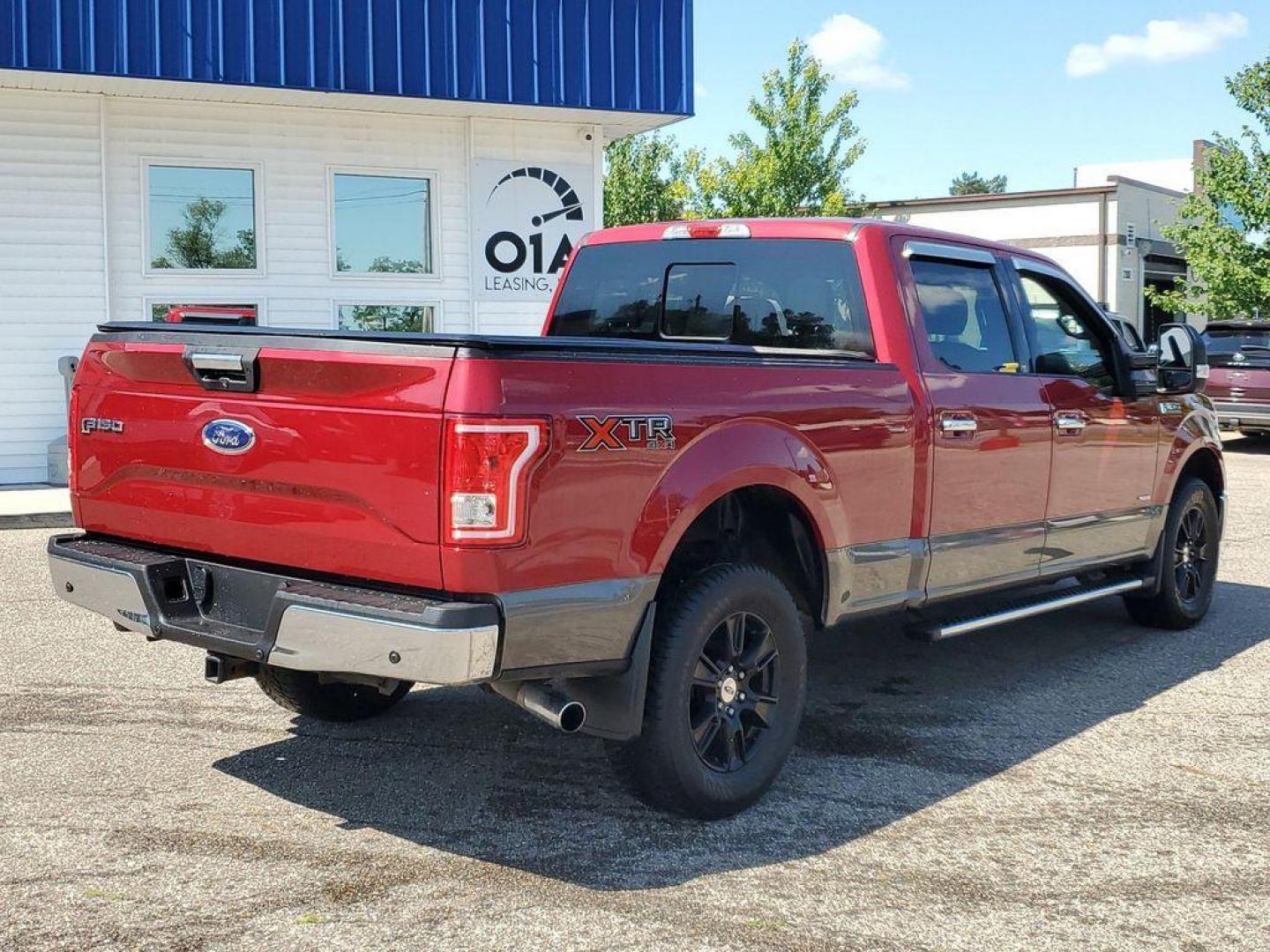 2016 Ruby Red Metallic Tinted Clearcoat /Medium Earth Gray Ford F-150 XL SuperCrew 6.5-ft. Bed 4WD (1FTFW1EG9GK) with an 3.5 V6 engine, 6A transmission, located at 6064 Gull Rd, Kalamazoo, MI, 49048, (269) 222-0088, 42.328388, -85.512924 - <b>Summary</b><br>MAX TRAILER TOW PACKAGE<br>TAILGATE STEP<br><br><b>Vehicle Details</b><br>For Sale: 2016 Ford F-150 XLT 4WD<br><br>Discover the power and reliability of this pre-owned 2016 Ford F-150 XLT, equipped with a robust V6, 3.5L engine and four-wheel drive. Perfect for both work and play, - Photo#1