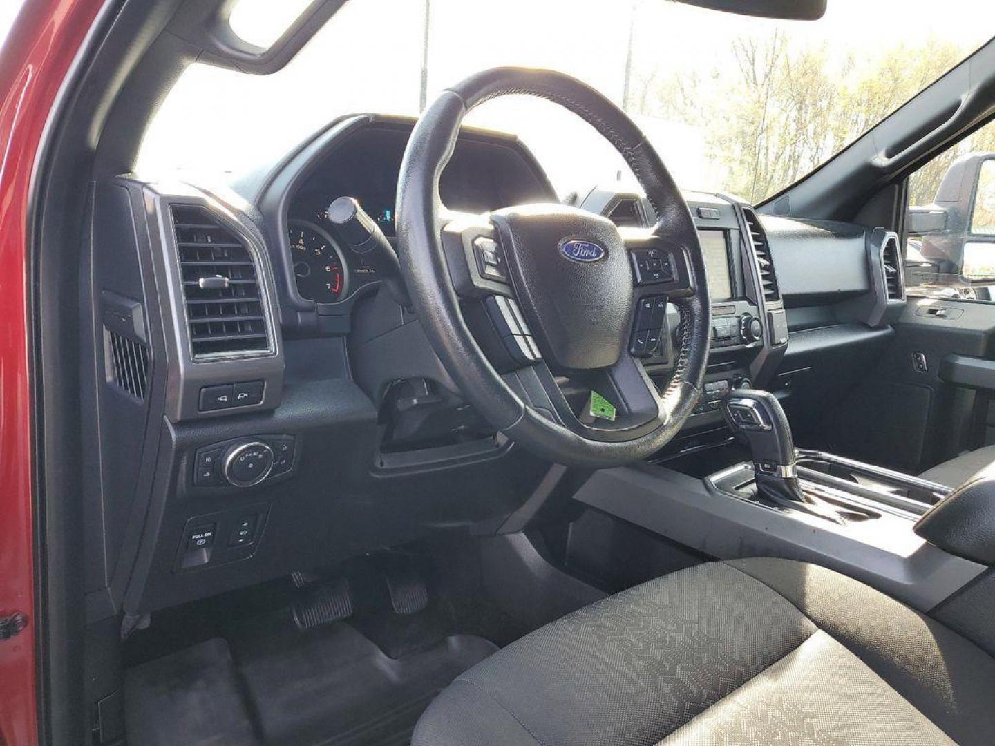 2018 Ruby Red Metallic Tinted Clearcoat /Black Ford F-150 XLT SuperCrew 5.5-ft. Bed 4WD (1FTFW1EG8JF) with an 3.5 V6 engine, 6A transmission, located at 6064 Gull Rd, Kalamazoo, MI, 49048, (269) 222-0088, 42.328388, -85.512924 - <b>Vehicle Details</b><br>Looking for a reliable and versatile truck? Look no further than this 2018 Ford F-150 XLT with 4WD and a powerful V6, 3.5L engine. With only 85472 miles on the odometer, this truck is ready to tackle any job you throw its way. Equipped with XM Radio and Satellite Radio, yo - Photo#17