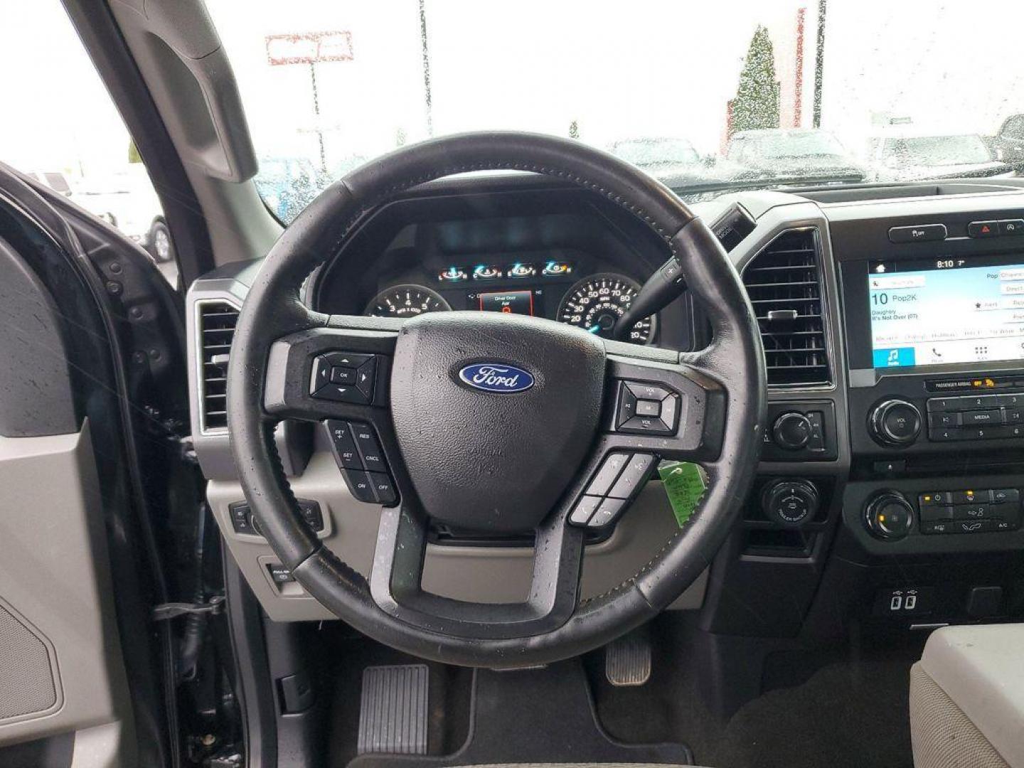 2018 Shadow Black /Medium Earth Grey Ford F-150 XL SuperCab 6.5-ft. Bed 2WD (1FTEX1EB8JF) with an 3.3L V6 DOHC 24V engine, 6A transmission, located at 6064 Gull Rd, Kalamazoo, MI, 49048, (269) 222-0088, 42.328388, -85.512924 - <b>Vehicle Details</b><br>Looking for a reliable and powerful truck? Look no further than this pre-owned 2018 Ford F-150 XLT with only 58146 miles on it! This truck comes equipped with 4WD and a V6, 3.3L engine, providing you with the strength and capability you need for any task. Stay entertained - Photo#11