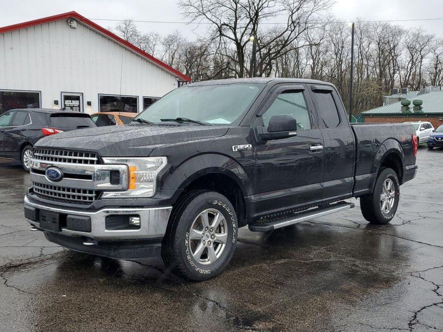 2018 Shadow Black /Medium Earth Grey Ford F-150 XL SuperCab 6.5-ft. Bed 2WD (1FTEX1EB8JF) with an 3.3L V6 DOHC 24V engine, 6A transmission, located at 6064 Gull Rd, Kalamazoo, MI, 49048, (269) 222-0088, 42.328388, -85.512924 - <b>Vehicle Details</b><br>Looking for a reliable and powerful truck? Look no further than this pre-owned 2018 Ford F-150 XLT with only 58146 miles on it! This truck comes equipped with 4WD and a V6, 3.3L engine, providing you with the strength and capability you need for any task. Stay entertained - Photo#1