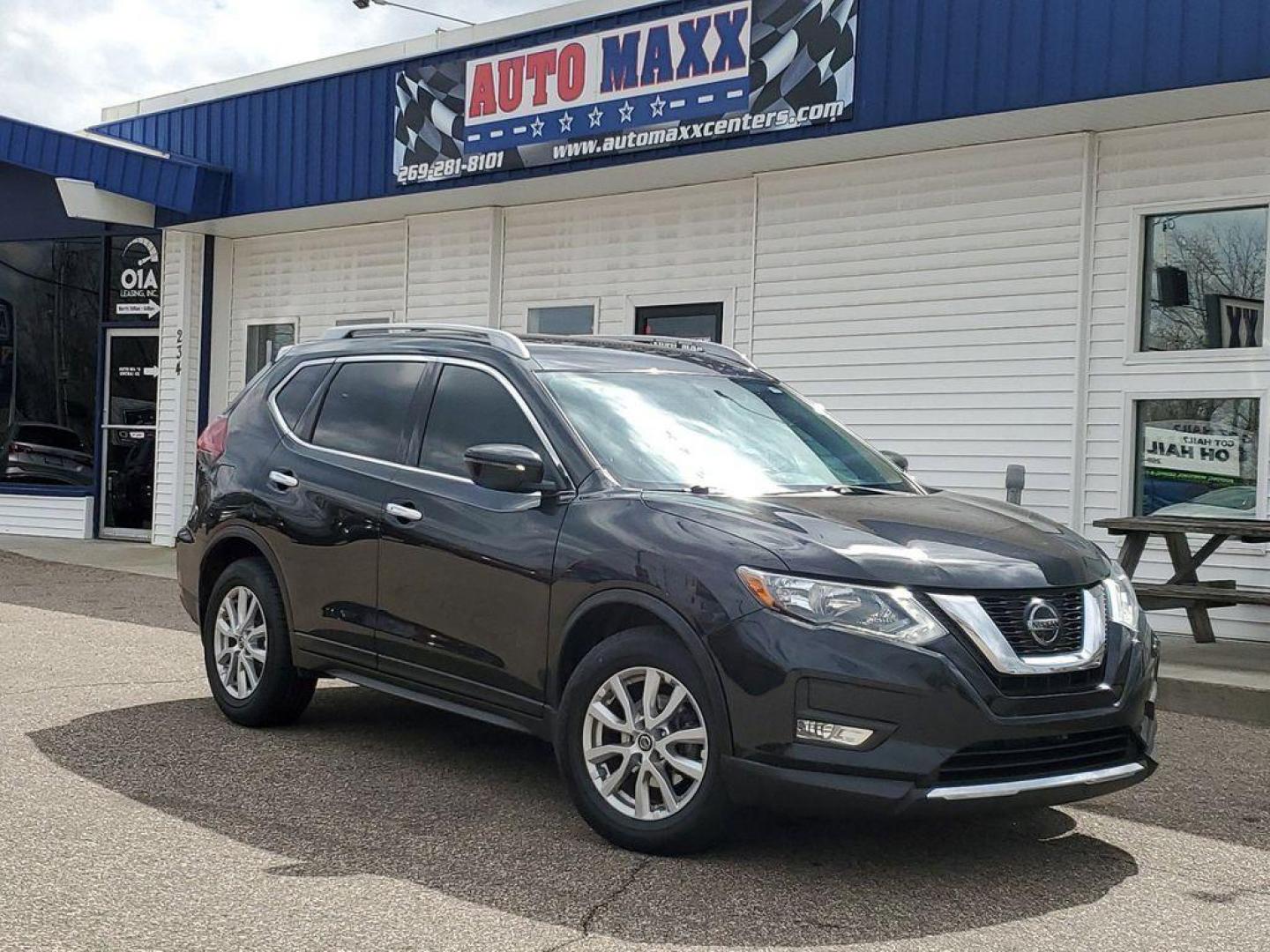 2018 Magnetic Black /Charcoal Nissan Rogue SV 2WD (5N1AT2MT8JC) with an 2.5L L4 DOHC 16V engine, CVT transmission, located at 234 Columbia Ave, Battle Creek, MI, 49015, (269) 222-0088, 42.298264, -85.192543 - <b>Vehicle Details</b><br>Introducing the sleek and reliable 2018 Nissan Rogue SV, now available at our dealership. With only 74,112 miles on the odometer, this gently used vehicle is in excellent condition and ready to hit the road. Equipped with a powerful L4, 2.5L engine and smooth FWD system, - Photo#0