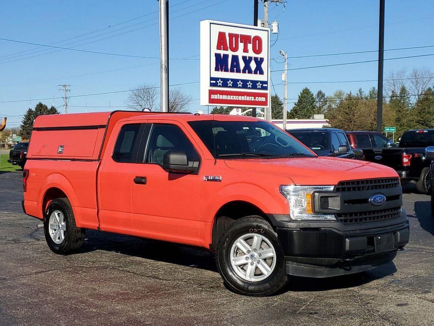 2019 Red /Dark Earth Grey Ford F-150 Lariat SuperCab 6.5-ft. 4WD (1FTEX1EPXKK) with an 2.7L V6 DOHC 24V engine, 6A transmission, located at 6064 Gull Rd, Kalamazoo, MI, 49048, (269) 222-0088, 42.328388, -85.512924 - <b>Vehicle Details</b><br>This 2019 Ford F-150 XL is a reliable and versatile truck that is perfect for any job or adventure. With only 72498 miles on the odometer, this truck is in excellent condition and ready to tackle any challenge. The 4WD system ensures that you can confidently navigate throug - Photo#0