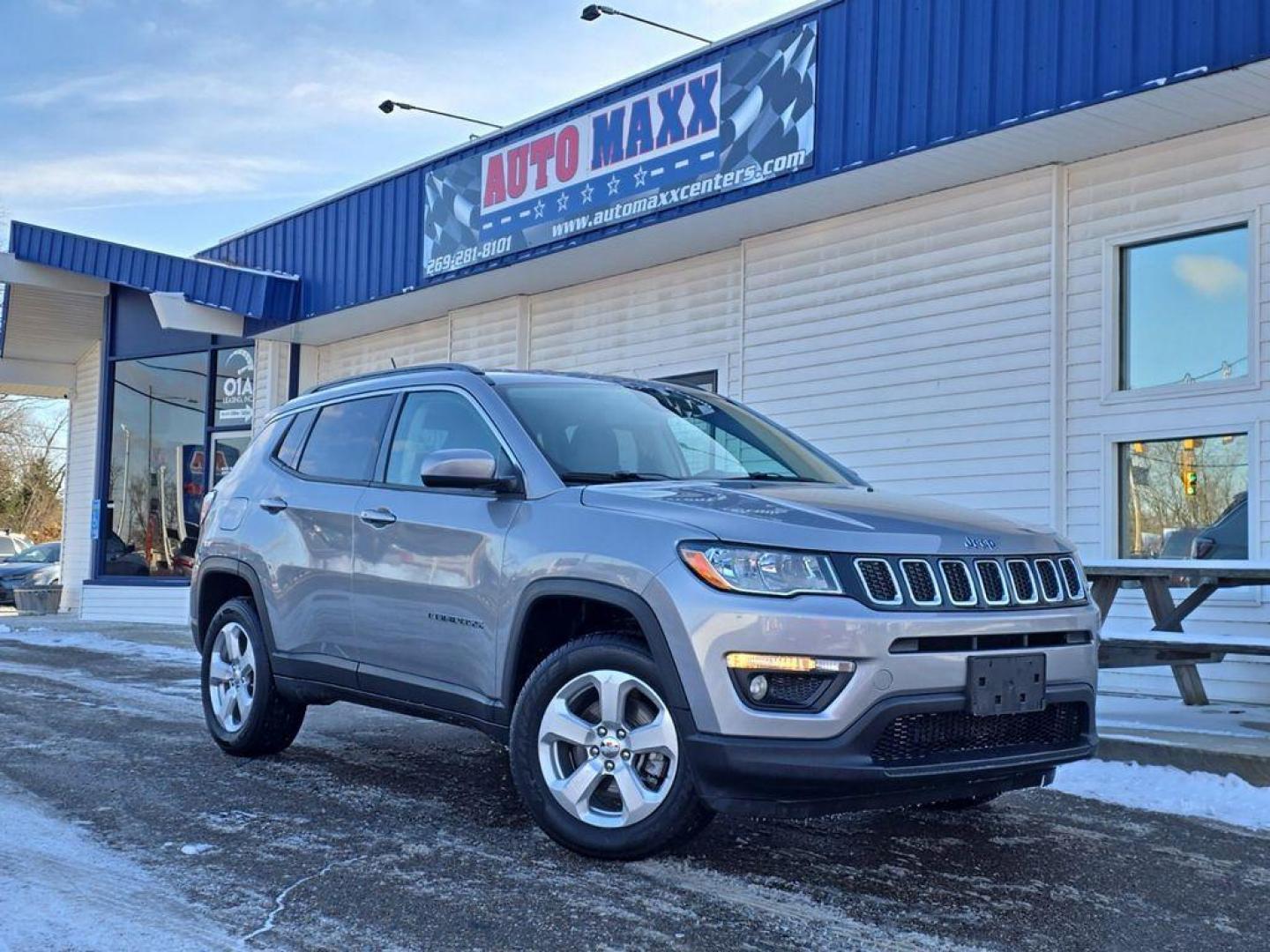 2019 Billet Silver Metallic Clearcoat /Black Jeep Compass Sport 4WD (3C4NJDBB0KT) with an 2.4L L4 DOHC 16V engine, 9-speed automatic transmission, located at 6064 Gull Rd, Kalamazoo, MI, 49048, (269) 222-0088, 42.328388, -85.512924 - When you encounter slick or muddy roads, you can engage the four wheel drive on this unit and drive with confidence. The Jeep Compass offers Android Auto for seamless smartphone integration. Apple CarPlay: Seamless smartphone integration for this unit - stay connected and entertained on the go! It k - Photo#0