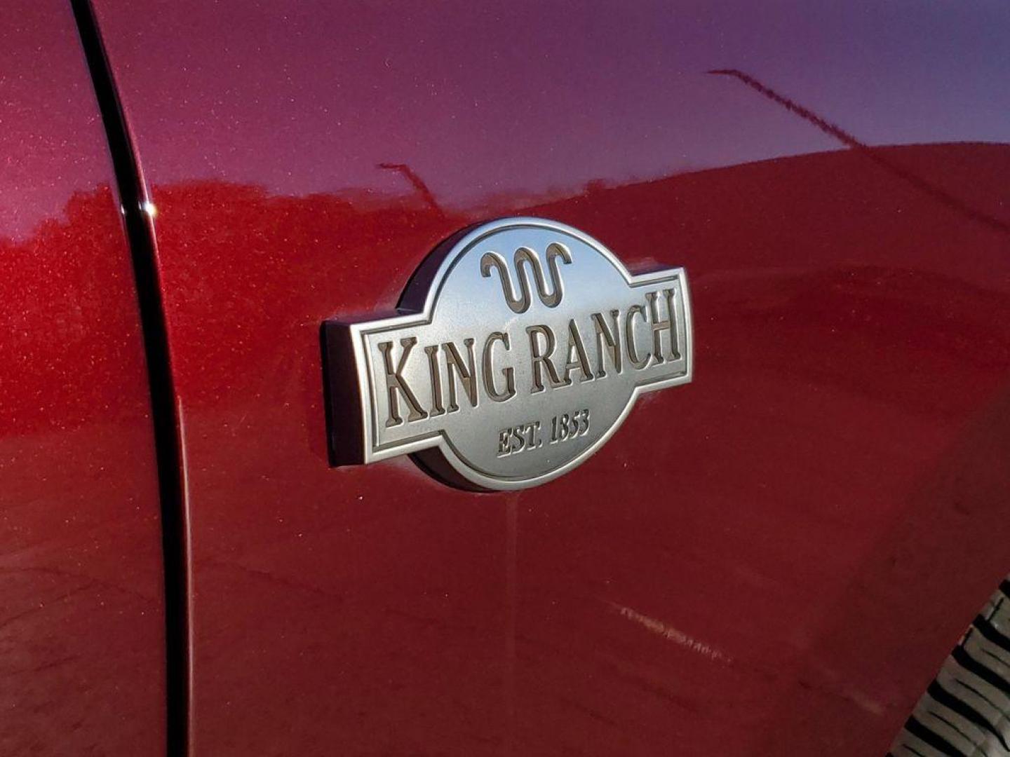 2020 Burgundy Velvet Metallic Tinted Clearcoat /Mesa/Ebony Ford Expedition King Ranch 4WD (1FMJU1PT2LE) with an 3.5L V6 DOHC 24V FFV engine, 6A transmission, located at 6064 Gull Rd, Kalamazoo, MI, 49048, (269) 222-0088, 42.328388, -85.512924 - <b>Summary</b><br>Auto Maxx's mission is to ensure all our customers have a positive auto buying experience and are completely satisfied with their new vehicle. Power Moonroof Rear Seat Entertainment<br><br><b>Vehicle Details</b><br>This vehicle is a certified CARFAX 1-owner. Our vehicle history ana - Photo#5