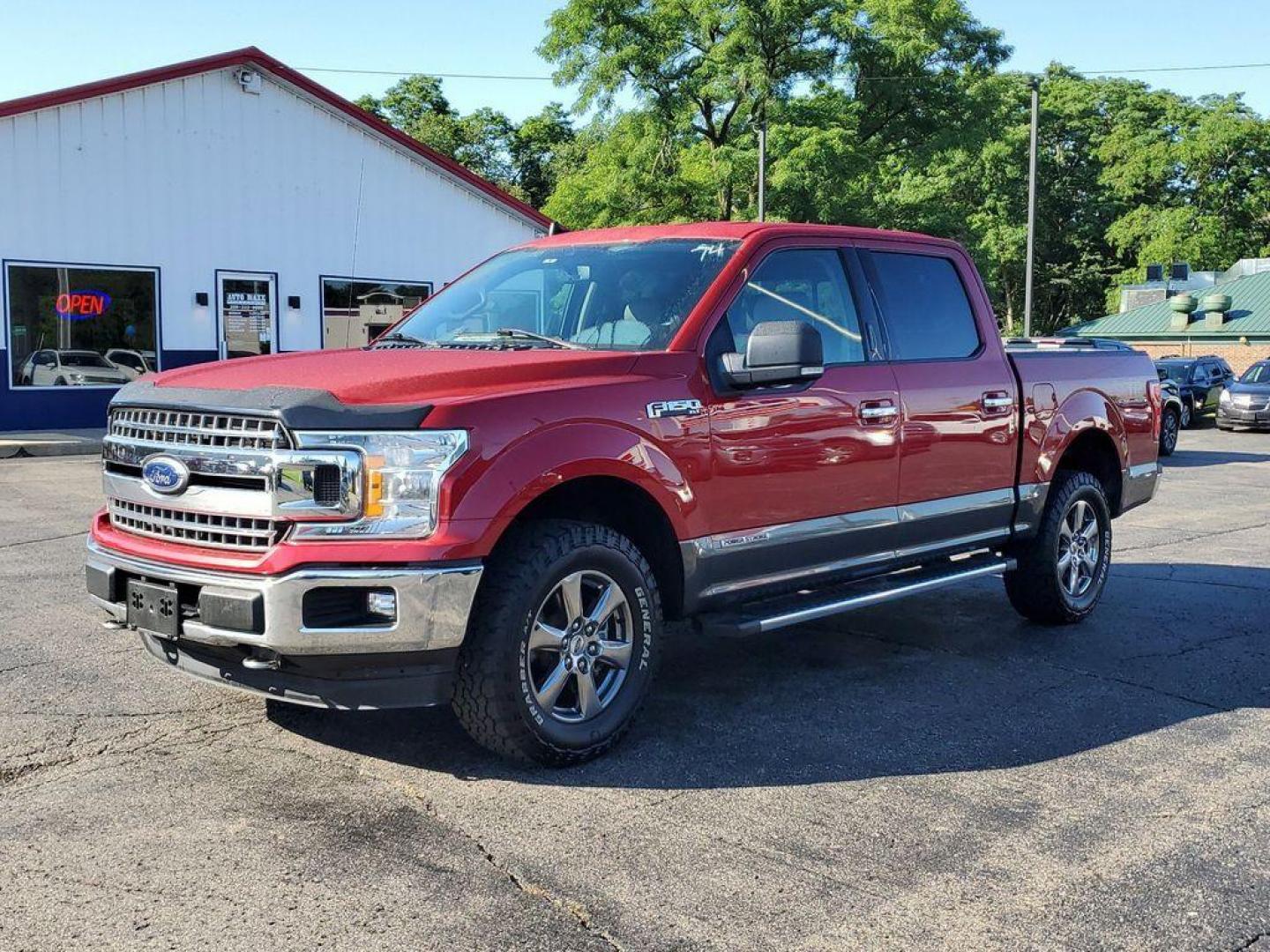 2020 Rapid Red Metallic Tinted Clearcoat /Medium Earth Grey Ford F-150 XLT SuperCrew 6.5-ft. Bed 4WD (1FTEW1E19LF) with an 3.0 V6 DIESEL engine, 6A transmission, located at 6064 Gull Rd, Kalamazoo, MI, 49048, (269) 222-0088, 42.328388, -85.512924 - <b>Vehicle Details</b><br>Introducing the 2020 Ford F-150 XLT, a versatile and reliable truck with just 36,428 miles on the odometer. This 4WD powerhouse is equipped with a robust V6, 3.0L engine, ensuring strong performance for both work and play. The vehicle boasts a range of premium features desi - Photo#1