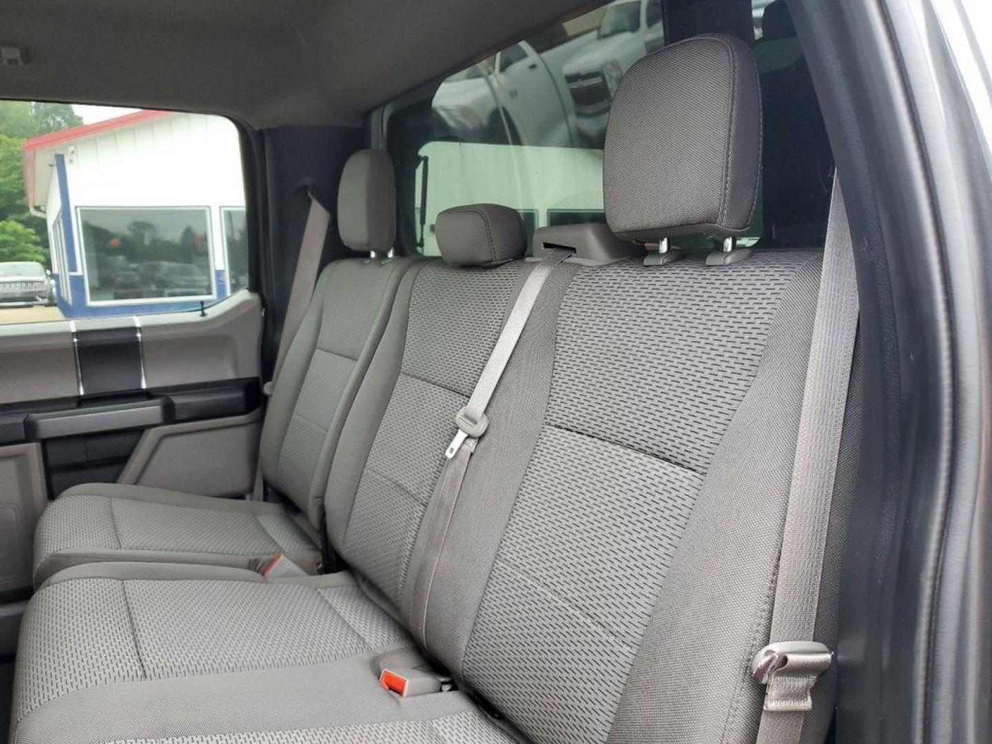 2020 Magnetic /Medium Earth Grey Ford F-150 XLT SuperCrew 6.5-ft. Bed 4WD (1FTEW1E43LF) with an 3.5L V6 TURBO engine, 6A transmission, located at 234 Columbia Ave, Battle Creek, MI, 49015, (269) 222-0088, 42.298264, -85.192543 - <b>Vehicle Details</b><br>Introducing the exceptional 2020 Ford F-150 XLT, now available at our esteemed dealership. This impressive used pickup truck combines raw power with advanced features, making it the perfect choice for both work and leisure. With a remarkable 119,811 miles on the odometer, t - Photo#7