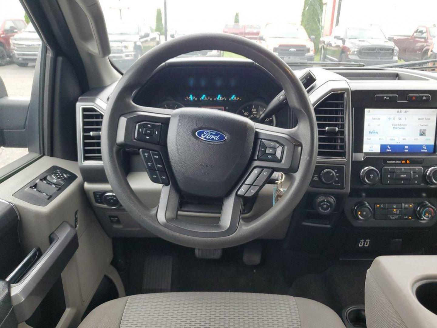 2020 Magnetic /Medium Earth Grey Ford F-150 XLT SuperCrew 6.5-ft. Bed 4WD (1FTEW1E43LF) with an 3.5L V6 TURBO engine, 6A transmission, located at 234 Columbia Ave, Battle Creek, MI, 49015, (269) 222-0088, 42.298264, -85.192543 - <b>Vehicle Details</b><br>Introducing the exceptional 2020 Ford F-150 XLT, now available at our esteemed dealership. This impressive used pickup truck combines raw power with advanced features, making it the perfect choice for both work and leisure. With a remarkable 119,811 miles on the odometer, t - Photo#9