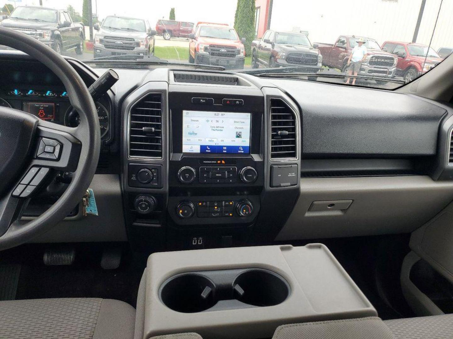 2020 Magnetic /Medium Earth Grey Ford F-150 XLT SuperCrew 6.5-ft. Bed 4WD (1FTEW1E43LF) with an 3.5L V6 TURBO engine, 6A transmission, located at 234 Columbia Ave, Battle Creek, MI, 49015, (269) 222-0088, 42.298264, -85.192543 - <b>Vehicle Details</b><br>Introducing the exceptional 2020 Ford F-150 XLT, now available at our esteemed dealership. This impressive used pickup truck combines raw power with advanced features, making it the perfect choice for both work and leisure. With a remarkable 119,811 miles on the odometer, t - Photo#10