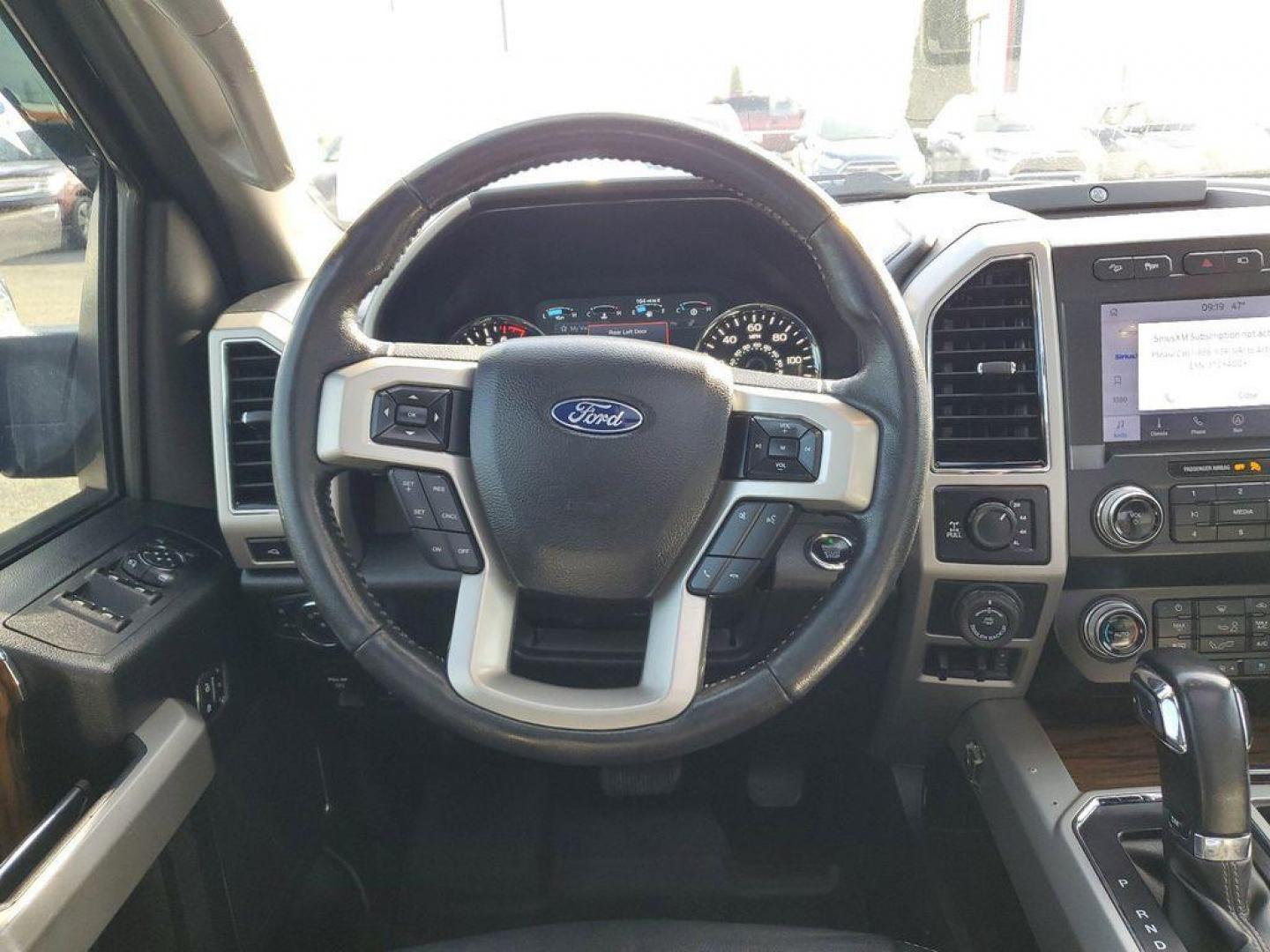 2020 Blac /Black Ford F-150 King-Ranch SuperCrew 5.5-ft. 4WD (1FTEW1E56LF) with an 5.0L V8 OHV 32V engine, 6A transmission, located at 234 Columbia Ave, Battle Creek, MI, 49015, (269) 222-0088, 42.298264, -85.192543 - This pre-owned 2020 Ford F-150 LARIAT is a powerful and versatile truck that is ready to tackle any job or adventure. With only 101,076 miles on the odometer, this truck is in excellent condition and has plenty of life left in it. The 4WD system and V8, 5.0L engine provide exceptional performance an - Photo#11