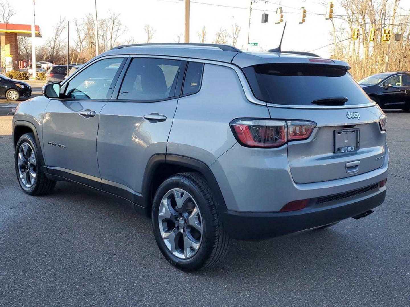 2020 Billet Silver Metallic Clearcoat /Black Jeep Compass Limited FWD (3C4NJCCB1LT) with an 2.4L L4 DOHC 16V engine, CVT transmission, located at 234 Columbia Ave, Battle Creek, MI, 49015, (269) 222-0088, 42.298264, -85.192543 - <b>Equipment</b><br>This unit offers Android Auto for seamless smartphone integration. Apple CarPlay: Seamless smartphone integration for this vehicle - stay connected and entertained on the go! It keeps you comfortable with Auto Climate. Protect this 2020 Jeep Compass from unwanted accidents with a - Photo#2