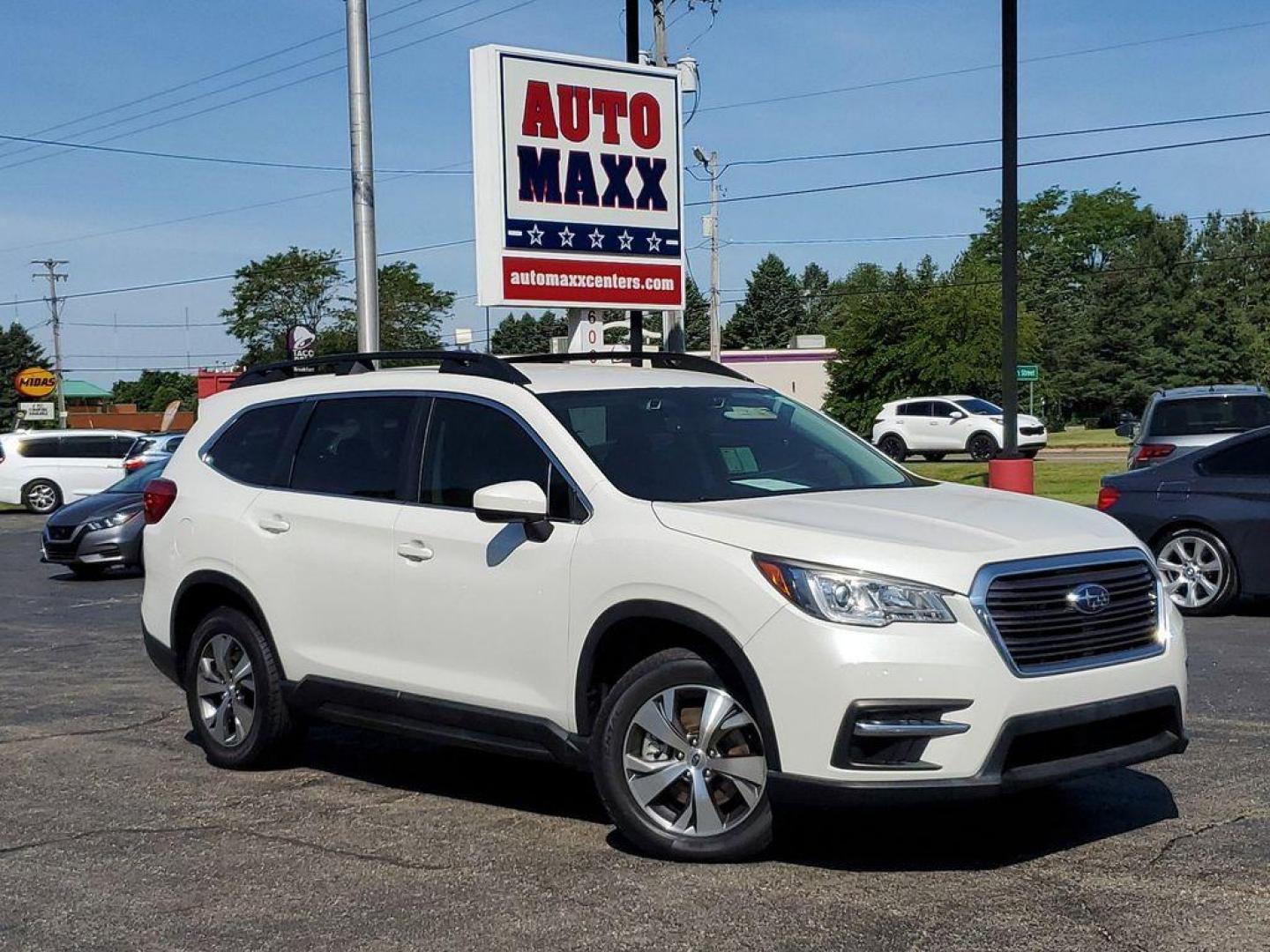 2020 Crystal White Pearl /Slate Black Subaru Ascent Premium w/7-Passenger Convenience Pkg (4S4WMAFD7L3) with an 2.4L L4 DOHC 16V engine, CVT transmission, located at 6064 Gull Rd, Kalamazoo, MI, 49048, (269) 222-0088, 42.328388, -85.512924 - <b>Vehicle Details</b><br>Explore the roads with confidence in the 2020 Subaru Ascent Premium, featuring advanced All-Wheel Drive and a robust B4, 2.4L engine that delivers both power and efficiency. This meticulously maintained SUV comes with a clean CARFAX report, ensuring a history free of major - Photo#0