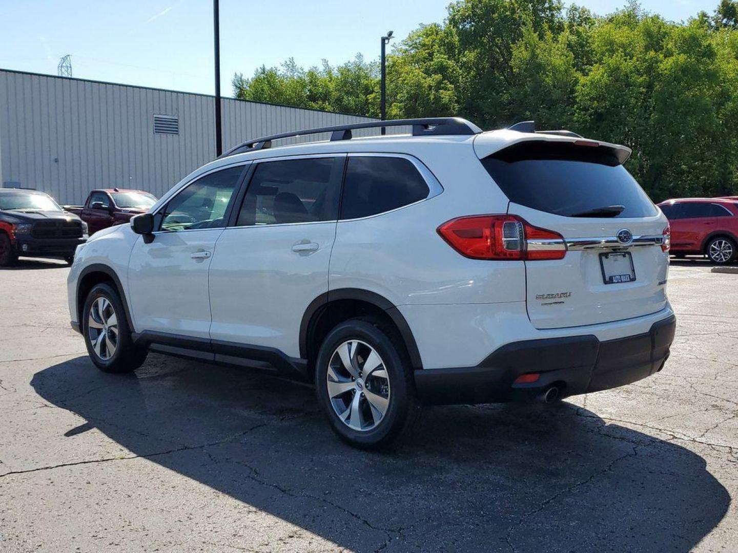 2020 Crystal White Pearl /Slate Black Subaru Ascent Premium w/7-Passenger Convenience Pkg (4S4WMAFD7L3) with an 2.4L L4 DOHC 16V engine, CVT transmission, located at 6064 Gull Rd, Kalamazoo, MI, 49048, (269) 222-0088, 42.328388, -85.512924 - <b>Vehicle Details</b><br>Explore the roads with confidence in the 2020 Subaru Ascent Premium, featuring advanced All-Wheel Drive and a robust B4, 2.4L engine that delivers both power and efficiency. This meticulously maintained SUV comes with a clean CARFAX report, ensuring a history free of major - Photo#2