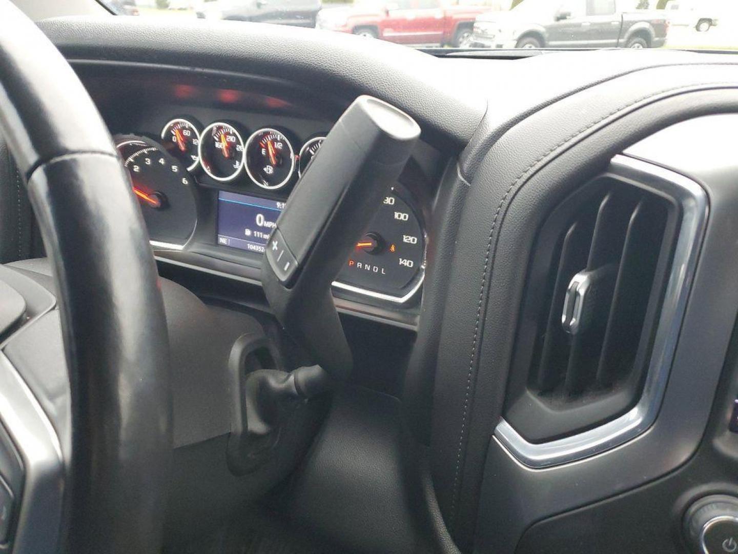 2021 Black /Jet Black Chevrolet Silverado 1500 LT Crew Cab Long Box 2WD (3GCPYJEK1MG) with an 2.7L L4 DOHC 16V TURBO engine, 6A transmission, located at 6064 Gull Rd, Kalamazoo, MI, 49048, (269) 222-0088, 42.328388, -85.512924 - Get ready to elevate your driving experience with this exceptional 2021 Chevrolet Silverado 1500 LT 4WD! This powerhouse of a truck combines rugged capability with modern sophistication, making it the perfect choice for both work and play. Under the hood, you'll find a dynamic 4-cylinder, 2.7L turbo - Photo#27