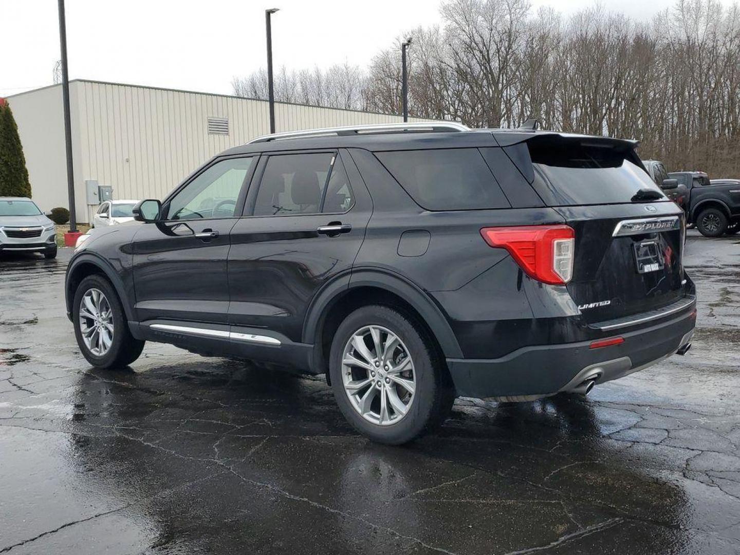 2021 Agate Black Metallic /Sandstone Ford Explorer Limited AWD (1FMSK8FH9MG) with an 2.3L L4 DOHC 16V engine, 10A transmission, located at 6064 Gull Rd, Kalamazoo, MI, 49048, (269) 222-0088, 42.328388, -85.512924 - Discover the perfect blend of style, performance, and versatility with this stunning 2021 Ford Explorer Limited! This exquisite SUV is designed for those who crave adventure without compromising on luxury. Equipped with a robust 4WD system and a powerful 4-cylinder, 2.3L engine, this Ford Explorer i - Photo#2