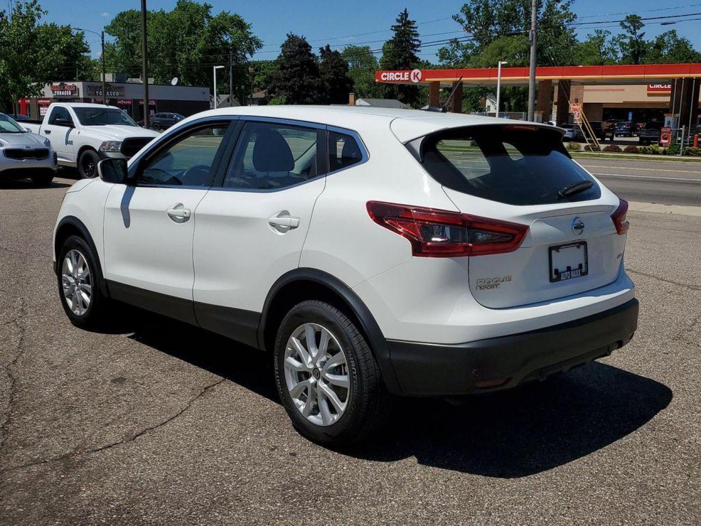 2021 Glacier White /Charcoal Nissan Rogue Sport S AWD (JN1BJ1AW0MW) with an 2.0L L4 DOHC 16V engine, CVT transmission, located at 234 Columbia Ave, Battle Creek, MI, 49015, (269) 222-0088, 42.298264, -85.192543 - <b>Vehicle Details</b><br>**Exceptional Deal on a 2021 Nissan Rogue Sport S AWD!** Unlock the perfect blend of style, comfort, and utility with our 2021 Nissan Rogue Sport S, equipped with a robust L4, 2.0L engine and All-Wheel Drive (AWD) system, ready to tackle any road condition. This vehicle co - Photo#2