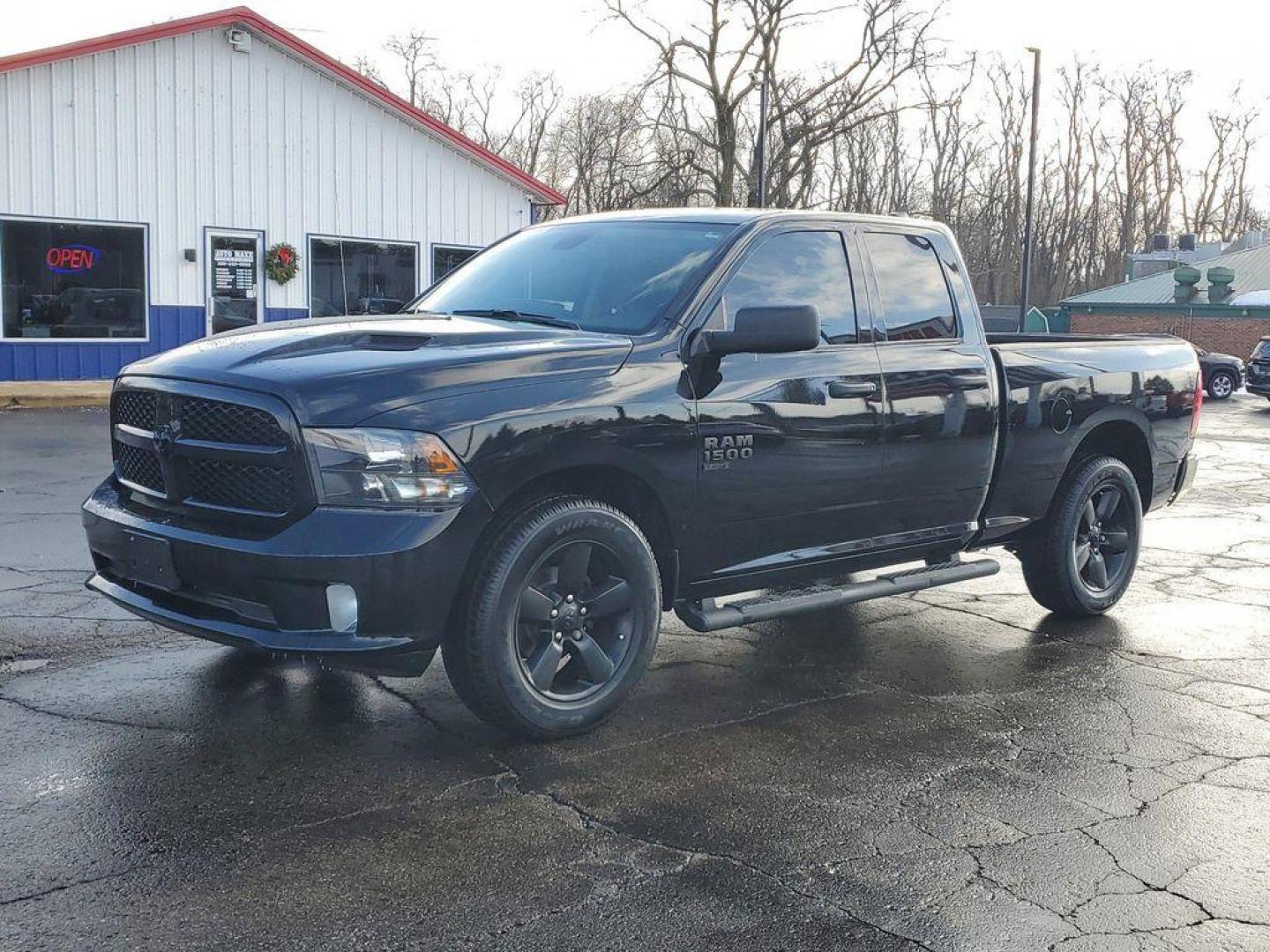 2021 BLACK /GREY RAM 1500 Classic Tradesman Quad Cab 4WD (1C6RR7FG5MS) with an 3.6L V6 DOHC 24V FFV engine, 8A transmission, located at 6064 Gull Rd, Kalamazoo, MI, 49048, (269) 222-0088, 42.328388, -85.512924 - For sale: a robust and reliable 2021 Ram 1500 Classic EXPRESS with just 46,390 miles. Equipped with a powerful V6, 3.6L engine and 4WD, this truck is ready to tackle any adventure, whether you're hitting the trails or cruising on the highway. Experience the perfect blend of comfort and capability.<b - Photo#1