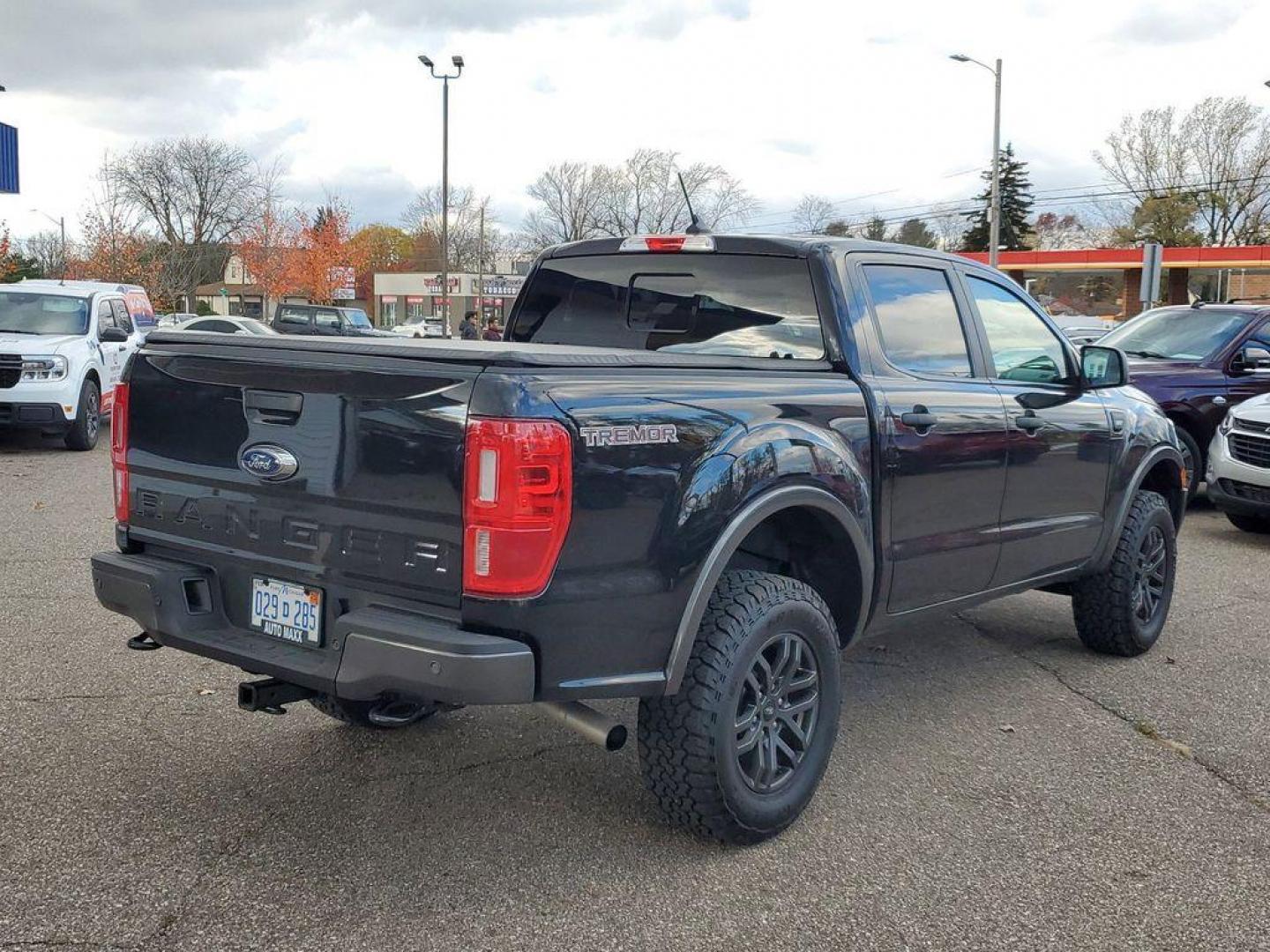 2022 Shadow Black /Ebony Ford Ranger XL SuperCrew 4WD (1FTER4FH7NL) with an 2.3L L4 DOHC 16V engine, 10A transmission, located at 234 Columbia Ave, Battle Creek, MI, 49015, (269) 222-0088, 42.298264, -85.192543 - <b>Vehicle Details</b><br>Tremor Package Discover the perfect blend of power and comfort with our 2022 Ford Ranger, now available at our dealership. This impressive pickup boasts a robust 4WD system and a 4-cylinder, 2.3L engine, offering both efficiency and the capability to tackle any terrain with - Photo#1