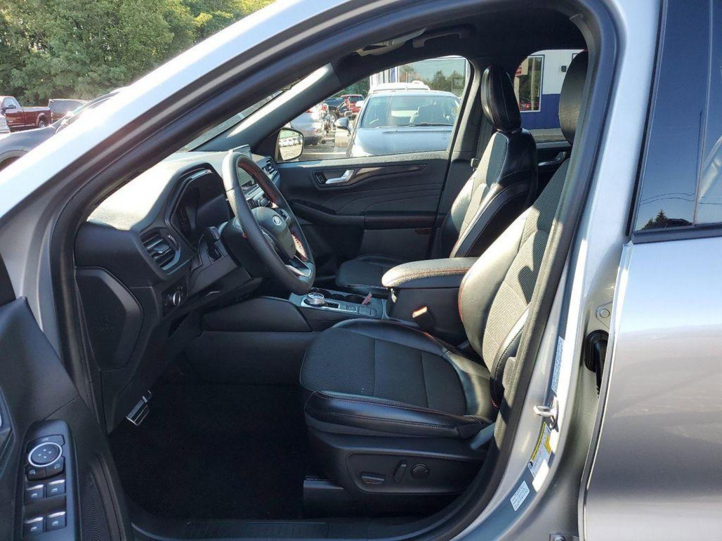 2023 Iconic Silver Metallic /Ebony Ford Escape ST-Line AWD (1FMCU9MN5PU) with an 1.5L L3 engine, 8A transmission, located at 6064 Gull Rd, Kalamazoo, MI, 49048, (269) 222-0088, 42.328388, -85.512924 - <b>Vehicle Details</b><br>Looking for a reliable and stylish SUV? Check out this 2023 Ford Escape ST Line with only 24,006 miles, available now at our dealership. This well-maintained vehicle comes with a CARFAX 1-Owner report, ensuring you are getting a quality car with a clean history. Equipped w - Photo#8