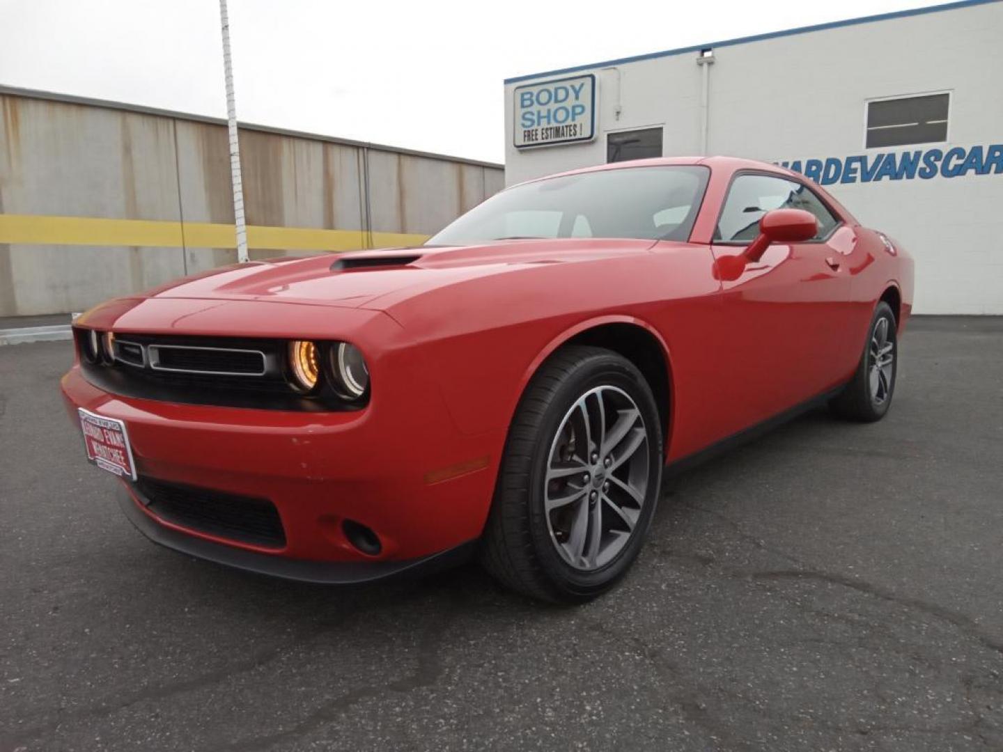 2019 Torred Clearcoat /Black Dodge Challenger GT (2C3CDZGG0KH) with an 3.6L V6 DOHC 24V engine, 8A transmission, located at 6064 Gull Rd, Kalamazoo, MI, 49048, (269) 222-0088, 42.328388, -85.512924 - <b>Equipment</b><br>Keep your hands warm all winter with a heated steering wheel in this model . with XM/Sirus Satellite Radio you are no longer restricted by poor quality local radio stations while driving this mid-size car. Anywhere on the planet, you will have hundreds of digital stations to c - Photo#2