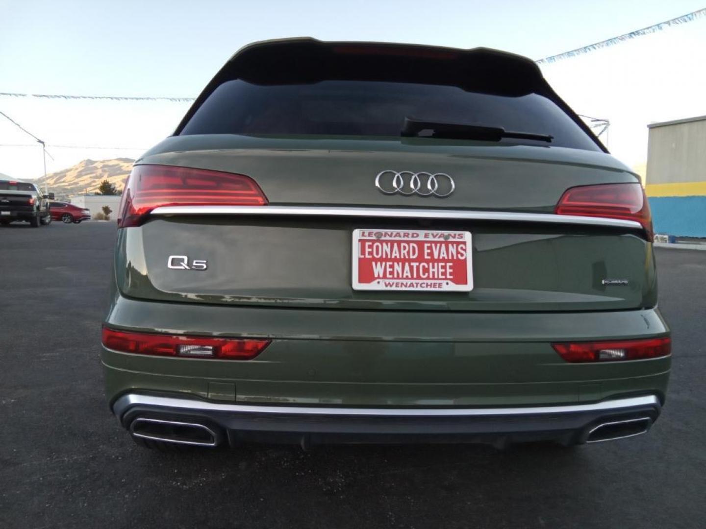 2023 District Green Metallic Audi Q5 2.0T Progressiv quattro (WA1EAAFY6P2) with an 2.0L L4 DOHC 16V engine, 7A transmission, located at 6064 Gull Rd, Kalamazoo, MI, 49048, (269) 222-0088, 42.328388, -85.512924 - The leather seats in this Audi Q5 are a must for buyers looking for comfort, durability, and style. See what's behind you with the back up camera on it. This mid-size suv's AutoCheck: 1 owner, assurance of single-owner history for peace of mind. The state of the art park assist system will guide you - Photo#6