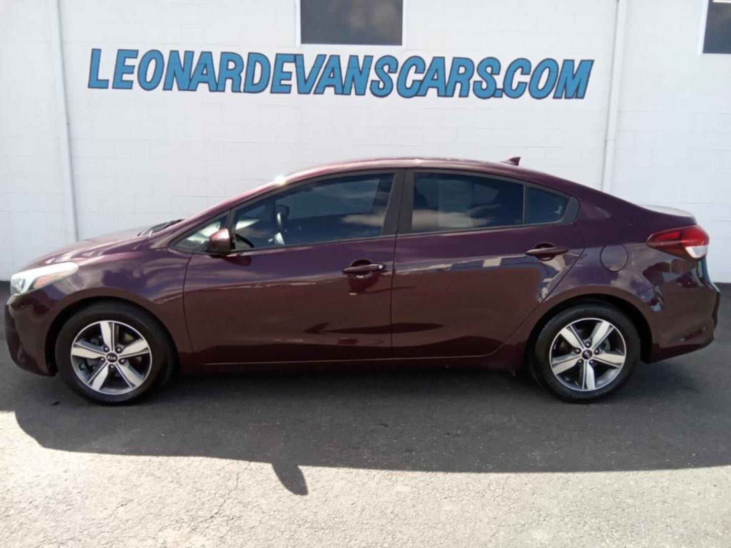 2018 Garnet Red /Black Kia Forte LX 6M (3KPFL4A79JE) with an 2.0L L4 DOHC 16V engine, 6M transmission, located at 6064 Gull Rd, Kalamazoo, MI, 49048, (269) 222-0088, 42.328388, -85.512924 - <b>Equipment</b><br>The vehicle offers Android Auto for seamless smartphone integration. Bluetooth technology is built into the vehicle, keeping your hands on the steering wheel and your focus on the road. See what's behind you with the back up camera on this Kia Forte. The Kia Forte offers Apple Ca - Photo#1