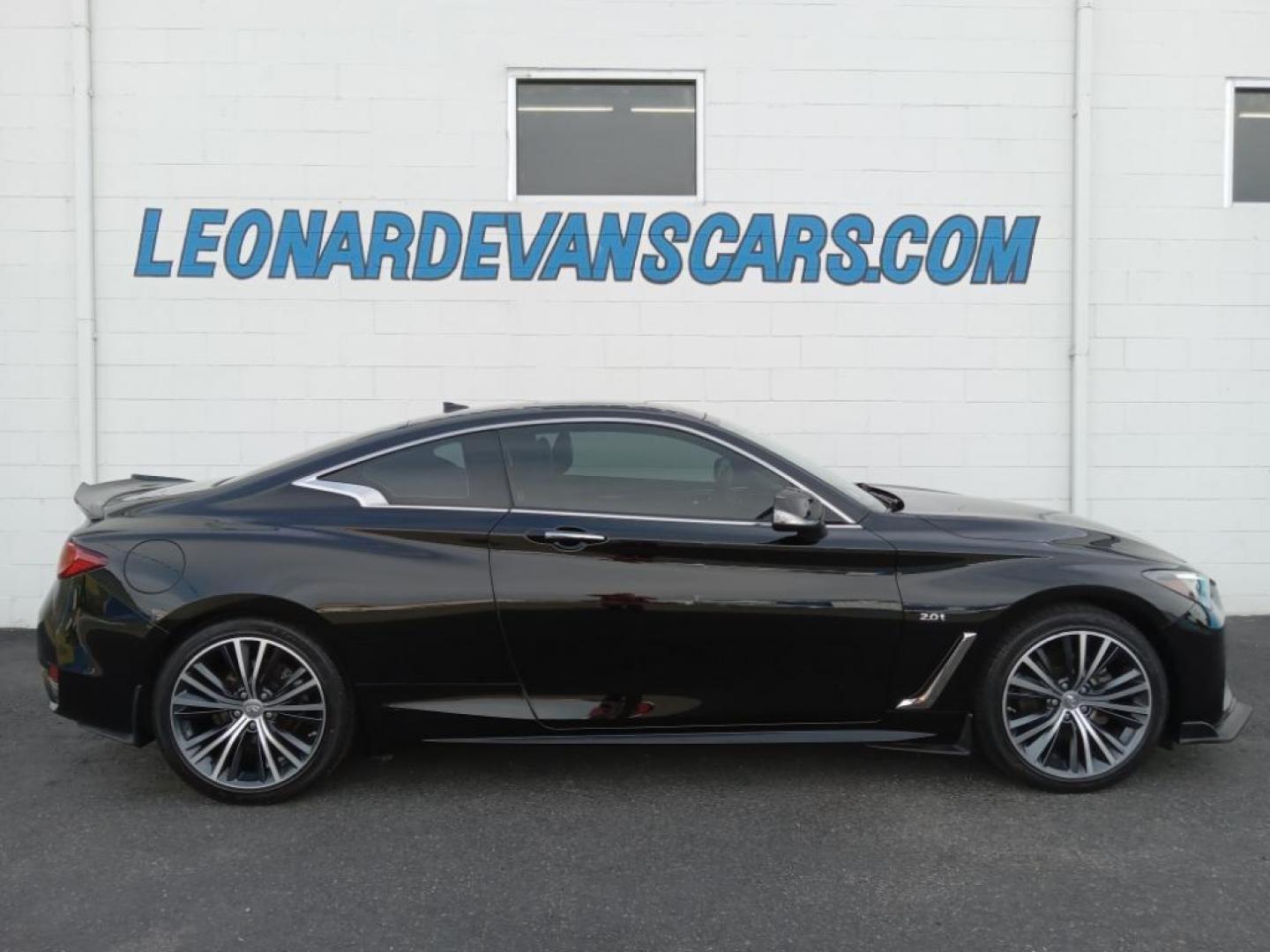 2017 Black Obsidian /Graphite Infiniti Q60 2.0t AWD (JN1CV7EL5HM) with an 2.0L L4 DOHC 16V TURBO engine, 7A transmission, located at 6064 Gull Rd, Kalamazoo, MI, 49048, (269) 222-0088, 42.328388, -85.512924 - <b>Equipment</b><br>The INFINITI Q60 features a hands-free Bluetooth phone system. The leather seats in this model are a must for buyers looking for comfort, durability, and style. This mid-size car is equipped with the latest generation of XM/Sirius Radio. The vehicle offers Automatic Climate Contr - Photo#0