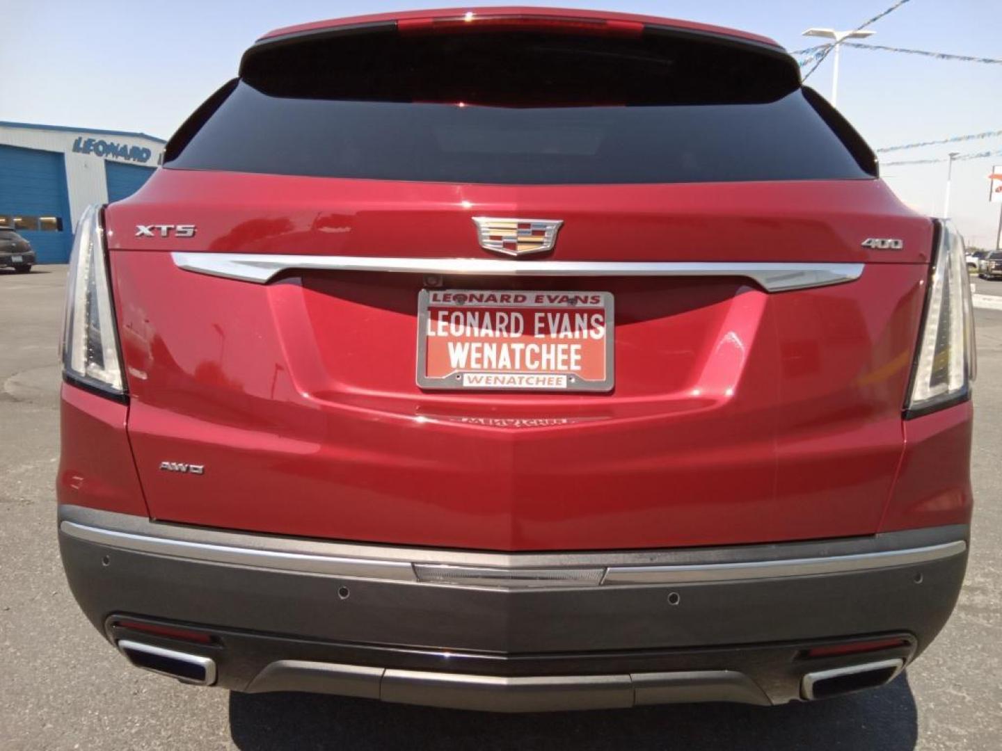 2020 Red Horizon Tintcoat Cadillac XT5 Sport AWD (1GYKNGRS6LZ) with an 3.6L V6 DOHC 24V engine, 8A transmission, located at 6064 Gull Rd, Kalamazoo, MI, 49048, (269) 222-0088, 42.328388, -85.512924 - See what's behind you with the back up camera on it. Bluetooth technology is built into it, keeping your hands on the steering wheel and your focus on the road. The leather seats in it are a must for buyers looking for comfort, durability, and style. Lane Keep Assist in this Cadillac XT5 helps maint - Photo#6