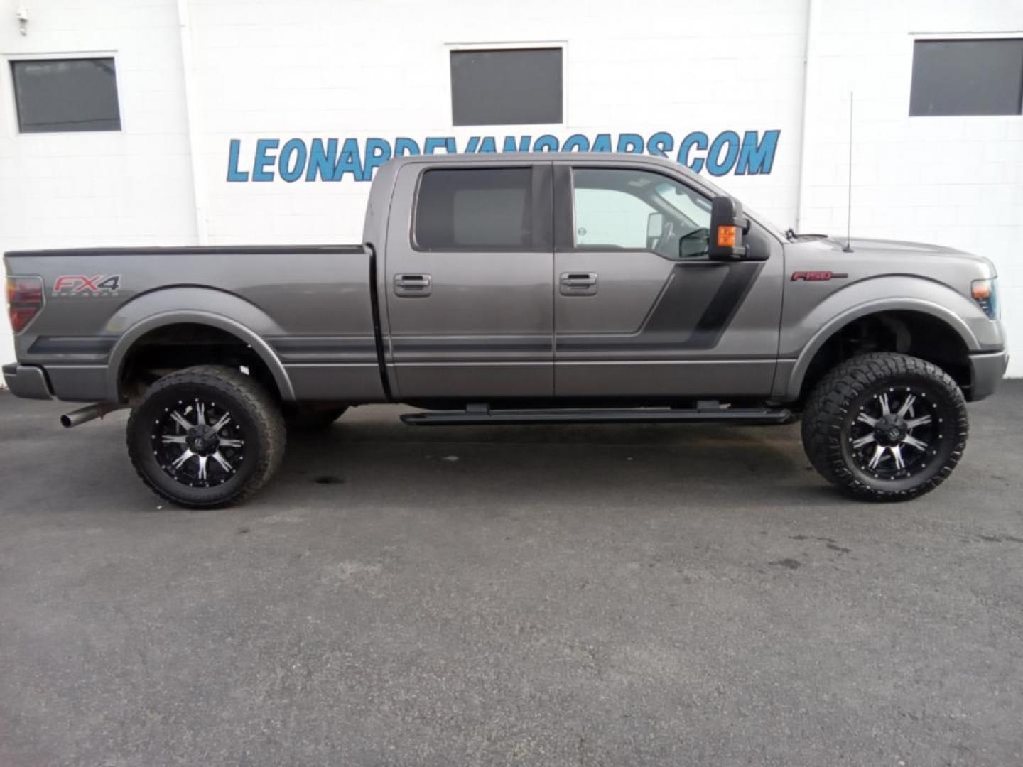 2014 Sterling Gray Metallic /Black Ford F-150 FX4 SuperCrew 5.5-ft. Bed 4WD (1FTFW1ET4EF) with an 3.5L V6 TURBO engine, 6-Speed Automatic transmission, located at 6064 Gull Rd, Kalamazoo, MI, 49048, (269) 222-0088, 42.328388, -85.512924 - Our dealership has already run the CARFAX report and it is clean. A clean CARFAX is a great asset for resale value in the future. This 1/2 ton pickup emanates grace with its stylish gray exterior. Set the temperature exactly where you are most comfortable in this unit. The fan speed and temperature - Photo#0