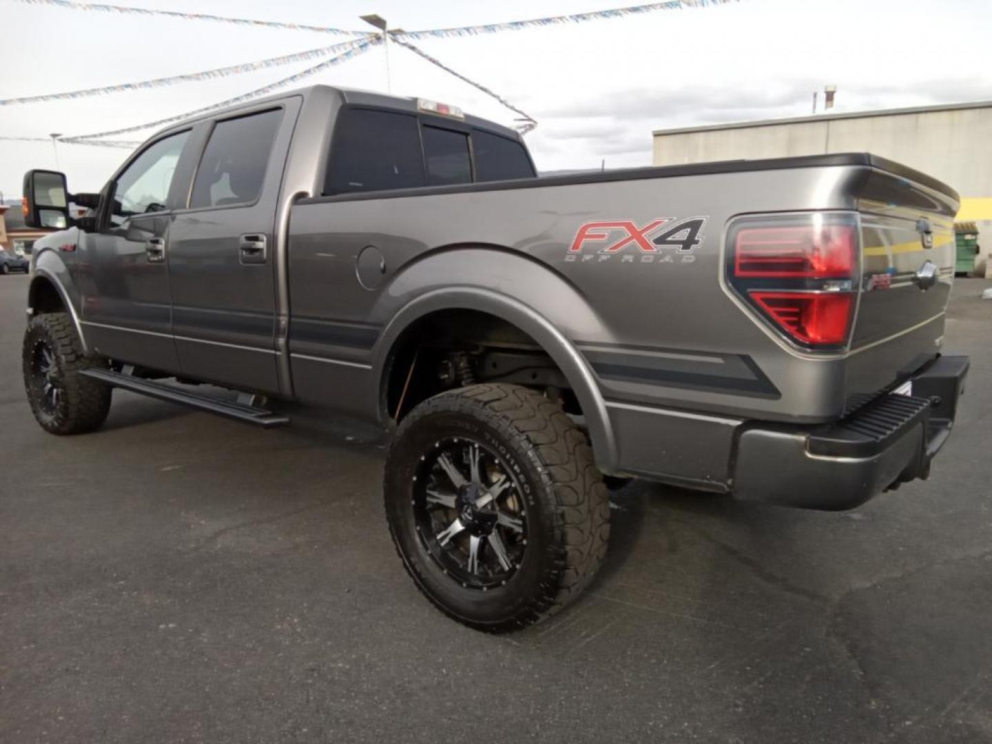 2014 Sterling Gray Metallic /Black Ford F-150 FX4 SuperCrew 5.5-ft. Bed 4WD (1FTFW1ET4EF) with an 3.5L V6 TURBO engine, 6-Speed Automatic transmission, located at 6064 Gull Rd, Kalamazoo, MI, 49048, (269) 222-0088, 42.328388, -85.512924 - Our dealership has already run the CARFAX report and it is clean. A clean CARFAX is a great asset for resale value in the future. This 1/2 ton pickup emanates grace with its stylish gray exterior. Set the temperature exactly where you are most comfortable in this unit. The fan speed and temperature - Photo#7