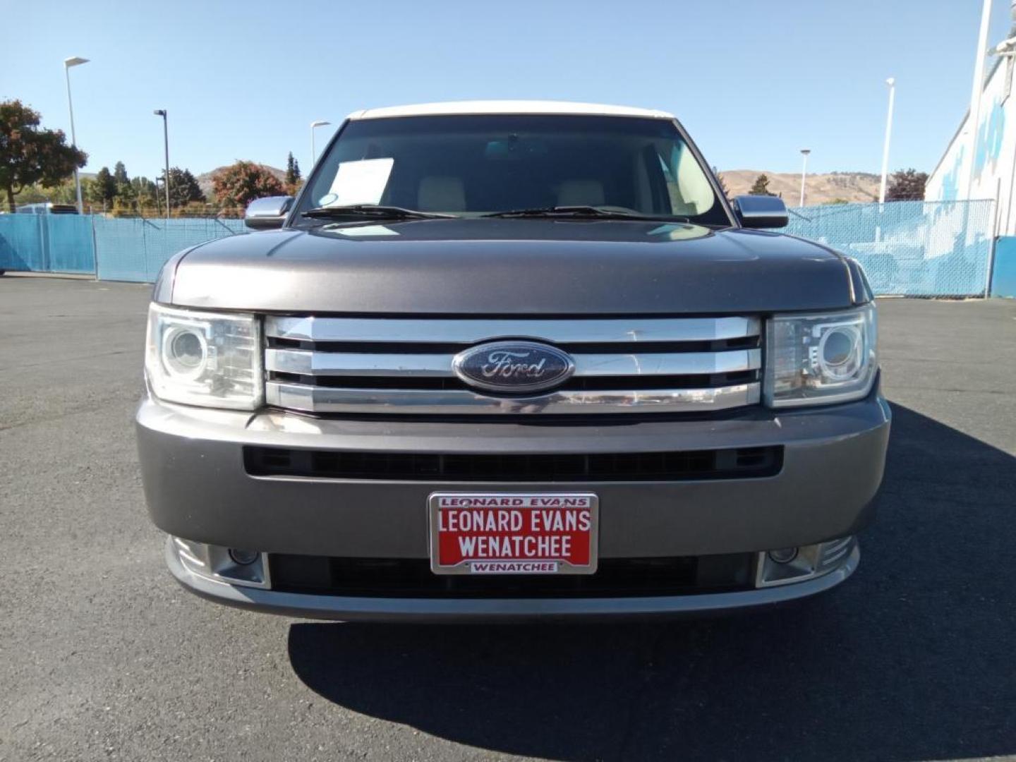 2010 Sterling Gray Metallic /Medium Light Stone Ford Flex Limited AWD (2FMHK6DC9AB) with an 3.5L V6 DOHC 24V engine, 6-Speed Automatic Overdrive transmission, located at 6064 Gull Rd, Kalamazoo, MI, 49048, (269) 222-0088, 42.328388, -85.512924 - <b>Equipment</b><br>This model offers Automatic Climate Control for personalized comfort. The state of the art park assist system will guide you easily into any spot. The installed navigation system will keep you on the right path. Bluetooth technology is built into this vehicle, keeping your hands - Photo#3