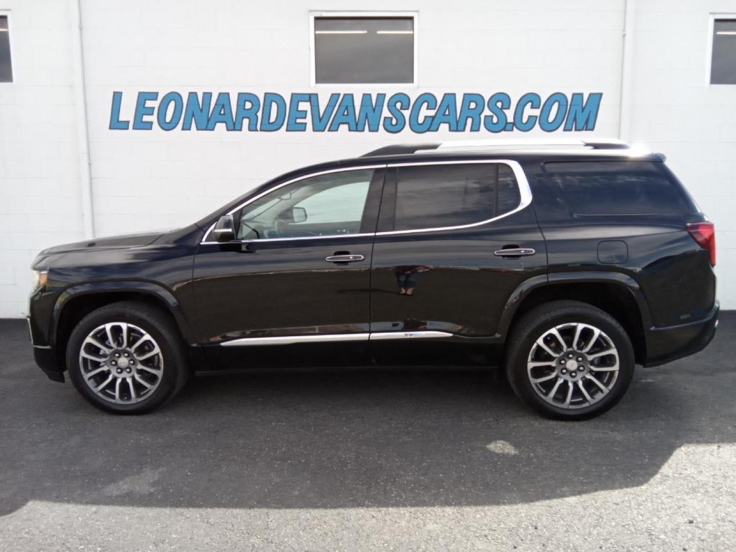 2021 Ebony Twilight Metallic GMC Acadia Denali AWD (1GKKNXLS9MZ) with an 3.6L V6 DOHC 24V engine, 6A transmission, located at 6064 Gull Rd, Kalamazoo, MI, 49048, (269) 222-0088, 42.328388, -85.512924 - The leather seats in it are a must for buyers looking for comfort, durability, and style. This vehicle offers Apple CarPlay for seamless connectivity. This mid-size suv's Lane Departure Warning keeps you safe by alerting you when you drift from your lane. Engulf yourself with the crystal clear sound - Photo#1