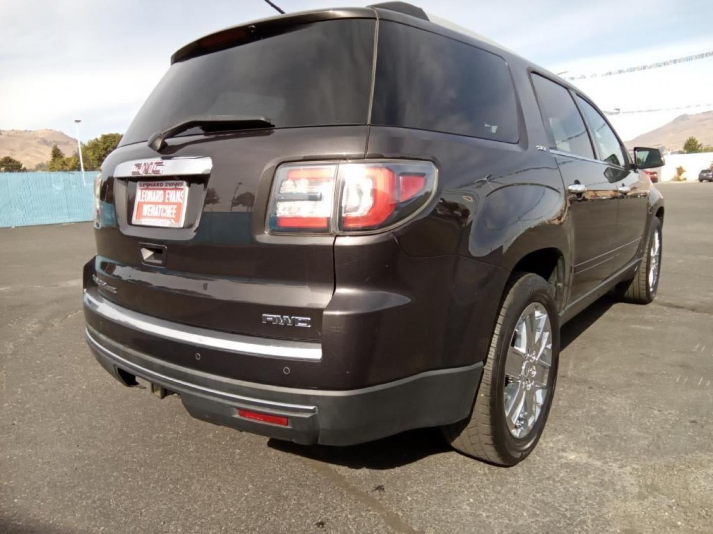 2017 Iridium Metallic /Ebony GMC Acadia SLT-2 AWD (1GKKVSKDXHJ) with an 3.6L V6 DOHC 24V engine, 6A transmission, located at 6064 Gull Rd, Kalamazoo, MI, 49048, (269) 222-0088, 42.328388, -85.512924 - <b>Equipment</b><br>You'll never again be lost in a crowded city or a country region with the navigation system on this mid-size suv. The leather seats in this model are a must for buyers looking for comfort, durability, and style. This model has a clean CARFAX vehicle history report. See what's be - Photo#5