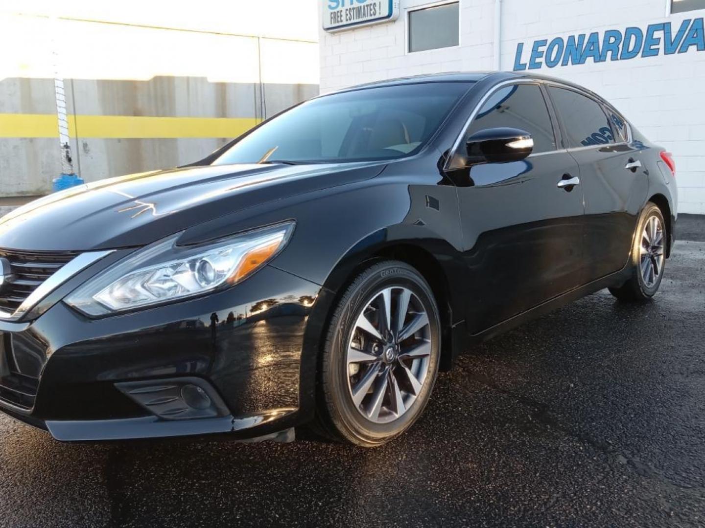 2016 Super Black /Beige Nissan Altima 2.5 SL (1N4AL3AP0GC) with an 2.5L L4 DOHC 16V engine, CVT transmission, located at 6064 Gull Rd, Kalamazoo, MI, 49048, (269) 222-0088, 42.328388, -85.512924 - <b>Equipment</b><br>The Nissan Altima is pure luxury with a heated steering wheel. See what's behind you with the back up camera on it. Bluetooth technology is built into this unit, keeping your hands on the steering wheel and your focus on the road. This unit has a clean AutoCheck report. This 2016 - Photo#2