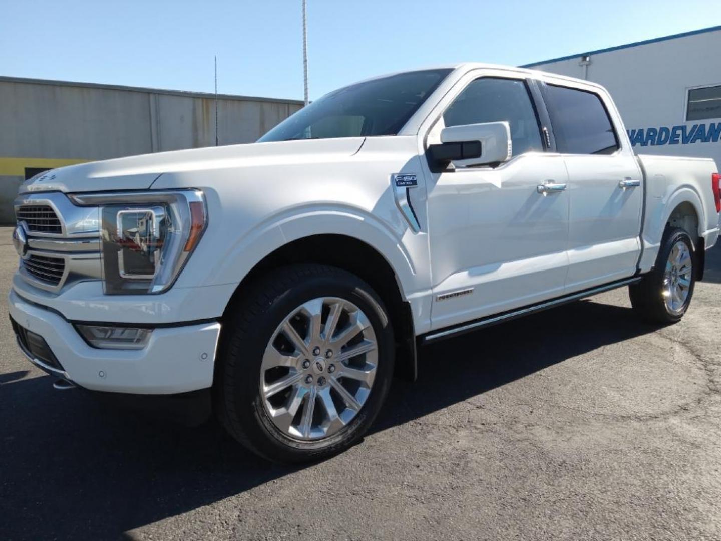 2023 Star White Metallic Tri-Coat /light slate Ford F-150 XL SuperCrew 6.5-ft. Bed 4WD (1FTFW1ED7PF) with an 3.5L V6 DOHC 16V HYBRID engine, 6A transmission, located at 6064 Gull Rd, Kalamazoo, MI, 49048, (269) 222-0088, 42.328388, -85.512924 - <b>Equipment</b><br>The leather seats in it are a must for buyers looking for comfort, durability, and style. The Ford F-150 offers Android Auto for seamless smartphone integration. It is pure luxury with a heated steering wheel. The installed navigation system will keep you on the right path. This - Photo#2