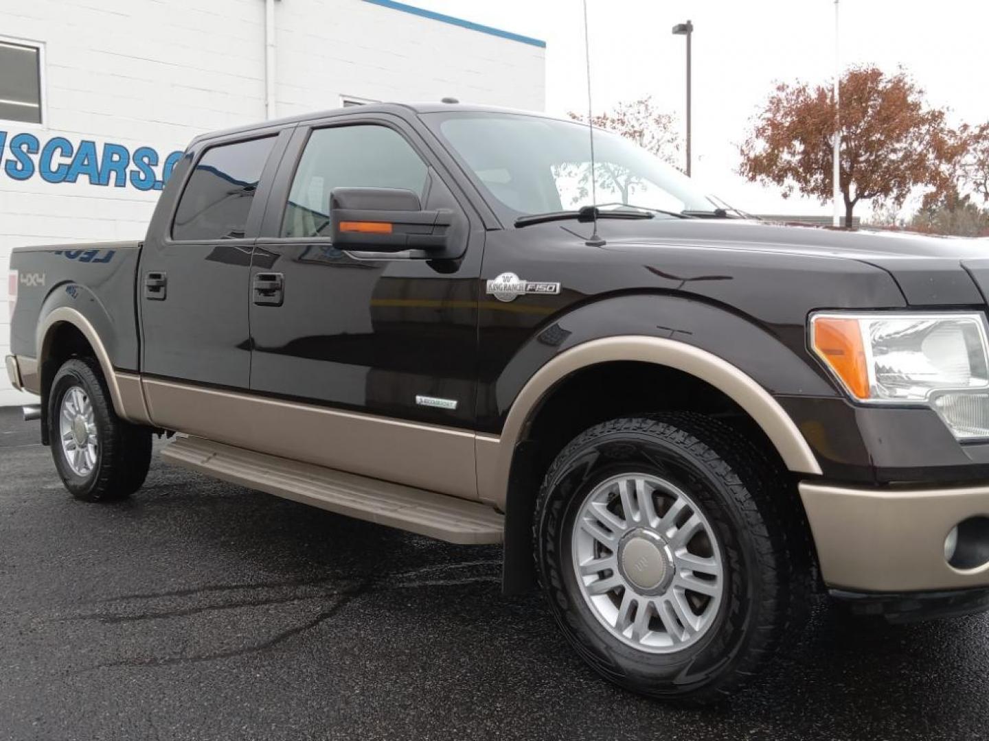 2013 Tuxedo Black Metallic /Chaparral Ford F-150 XLT SuperCrew 6.5-ft. Bed 4WD (1FTFW1ET3DK) with an 3.5L V6 TURBO engine, 6-Speed Automatic transmission, located at 6064 Gull Rd, Kalamazoo, MI, 49048, (269) 222-0088, 42.328388, -85.512924 - <b>Equipment</b><br>The state of the art park assist system will guide you easily into any spot. This model keeps you comfortable with Auto Climate. The leather seats in the vehicle are a must for buyers looking for comfort, durability, and style. Good News! This certified CARFAX 1-owner vehicle has - Photo#4