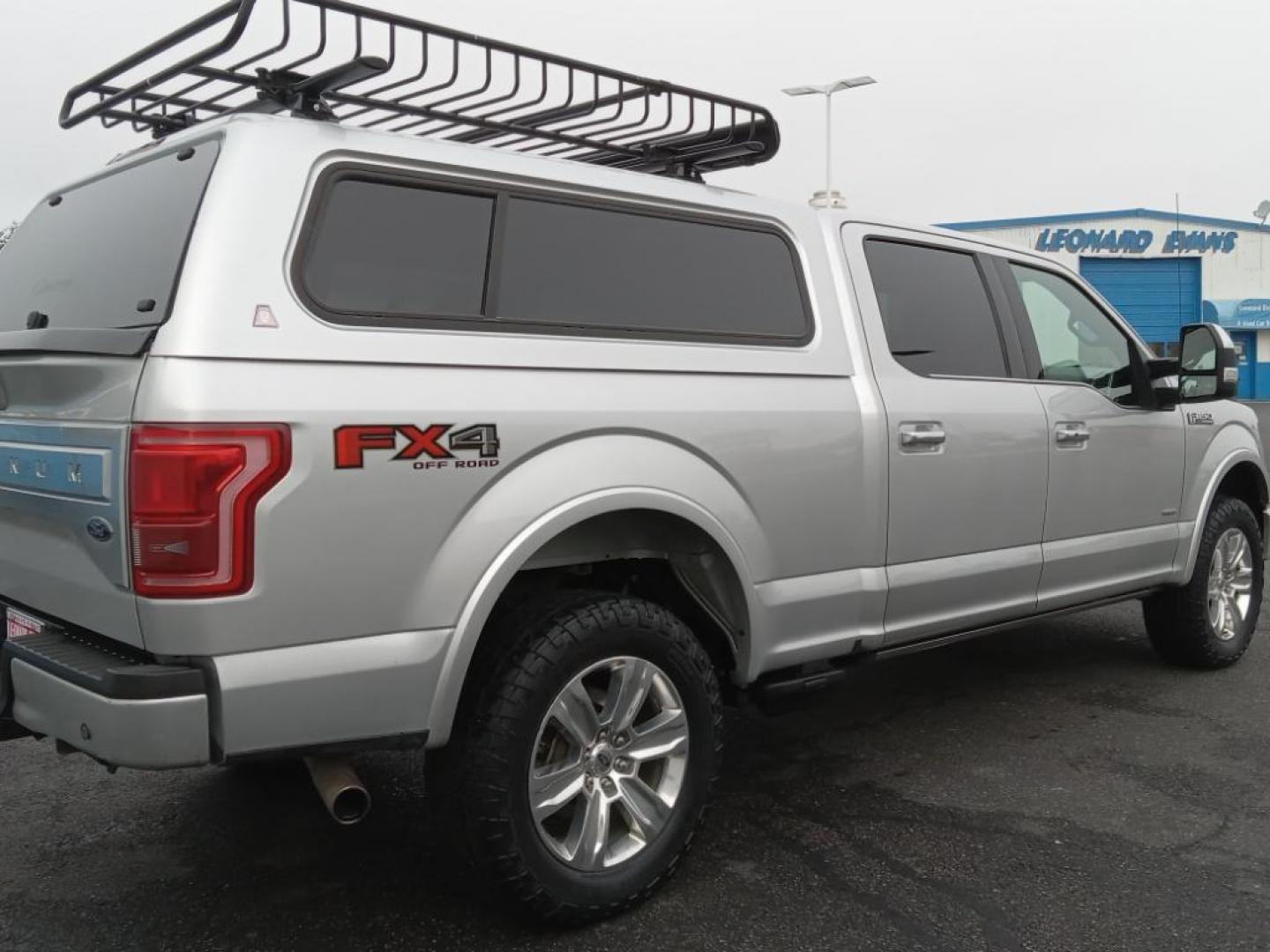 2015 Ingot Silver Metallic /Black Ford F-150 XL SuperCrew 6.5-ft. Bed 4WD (1FTFW1EG7FF) with an 3.5 V6 engine, 6-Speed Automatic transmission, located at 6064 Gull Rd, Kalamazoo, MI, 49048, (269) 222-0088, 42.328388, -85.512924 - <b>Equipment</b><br>The rear parking assist technology on this 1/2 ton pickup will put you at ease when reversing. The system alerts you as you get closer to an obstruction. The leather seats in this Ford F-150 are a must for buyers looking for comfort, durability, and style. The vehicle has a clea - Photo#5