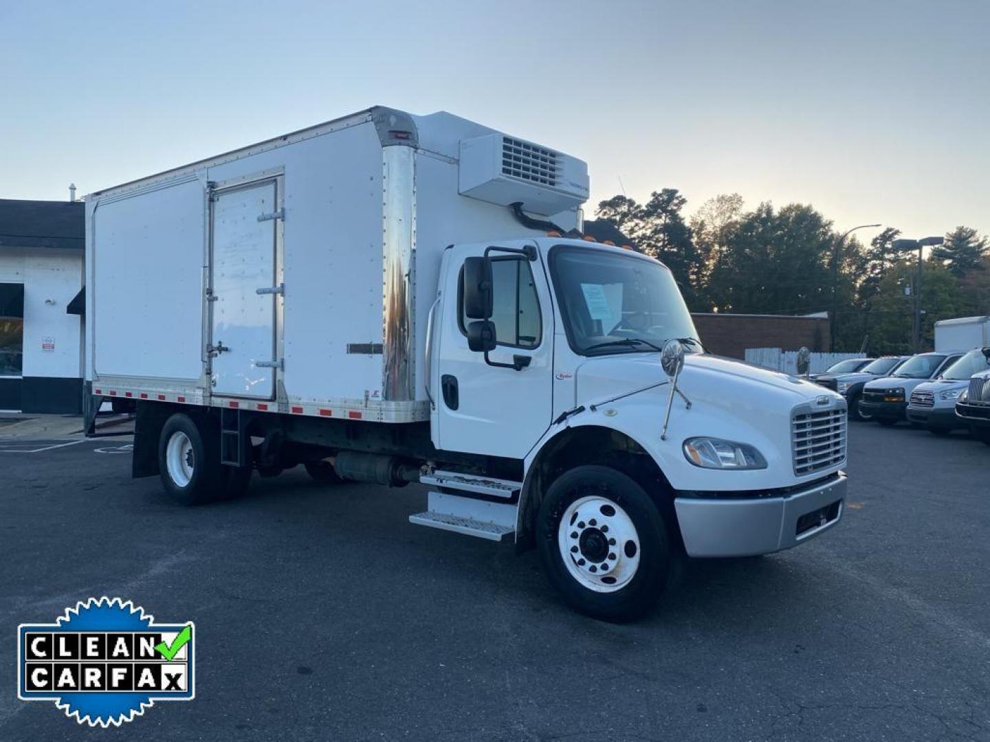 2017 white Freightliner M2 106 - (1FVACXDT2HH) with an 6.7L L6 DIESEL engine, Automatic transmission, located at 6064 Gull Rd, Kalamazoo, MI, 49048, (269) 222-0088, 42.328388, -85.512924 - Photo#4