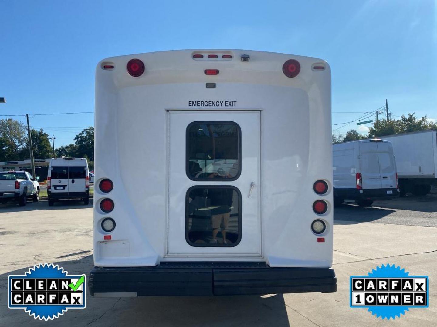 2019 Oxford White /Medium Flint Ford Econoline E450 (1FDFE4FS0KD) with an 6.8L V10 SOHC 20V engine, 6-speed automatic transmission, located at 6064 Gull Rd, Kalamazoo, MI, 49048, (269) 222-0088, 42.328388, -85.512924 - <b>Equipment</b><br>Good News! This certified CARFAX 1-owner vehicle has only had one owner before you. The vehicle has a clean CARFAX vehicle history report. This vehicle has a V10, 6.8L (415 CID) high output engine. This 1 1/2 ton van embodies class and sophistication with its refined white exteri - Photo#6