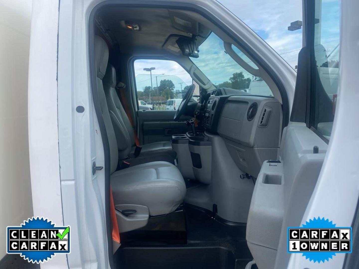 2018 Oxford White /Medium Flint Ford Econoline E450 (1FDXE4FS4JD) with an 6.8L V10 SOHC 20V engine, 6-speed automatic transmission, located at 6064 Gull Rd, Kalamazoo, MI, 49048, (269) 222-0088, 42.328388, -85.512924 - <b>Equipment</b><br>Our dealership has already run the CARFAX report and it is clean. A clean CARFAX is a great asset for resale value in the future. Good News! This certified CARFAX 1-owner vehicle has only had one owner before you. This vehicle has a V10, 6.8L (415 CID) high output engine. The ve - Photo#24