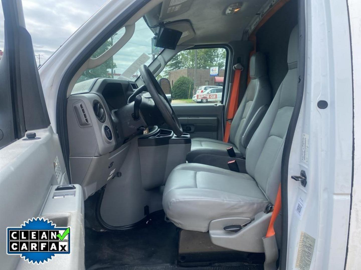 2018 Oxford White /Medium Flint Ford Econoline E450 (1FDXE4FS0JD) with an 6.8L V10 SOHC 20V engine, 6-speed automatic transmission, located at 6064 Gull Rd, Kalamazoo, MI, 49048, (269) 222-0088, 42.328388, -85.512924 - <b>Equipment</b><br>Our dealership has already run the CARFAX report and it is clean. A clean CARFAX is a great asset for resale value in the future. It embodies class and sophistication with its refined white exterior. This vehicle has a V10, 6.8L (415 CID) high output engine. Set the temperature - Photo#23