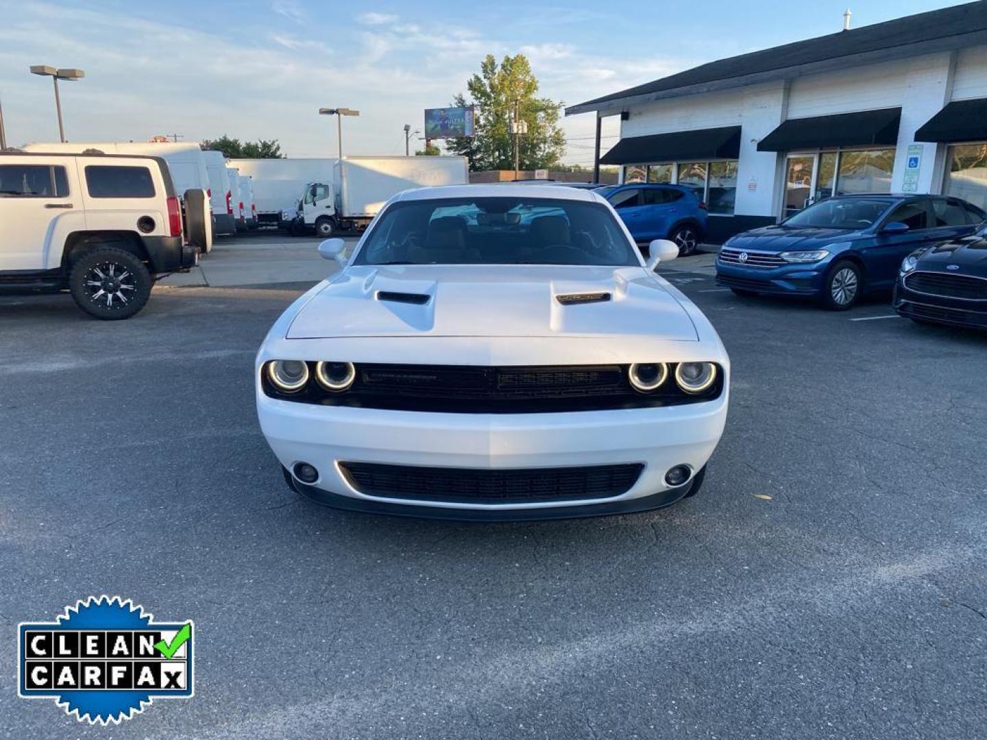 2016 WHITE Dodge Challenger SXT (2C3CDZAG5GH) with an 3.6L V6 DOHC 24V engine, 5A transmission, located at 6064 Gull Rd, Kalamazoo, MI, 49048, (269) 222-0088, 42.328388, -85.512924 - <b>Equipment</b><br>Protect this 2016 Dodge Challenger from unwanted accidents with a cutting edge backup camera system. This unit features a hands-free Bluetooth phone system. The satellite radio system in this mid-size car gives you access to hundreds of nation-wide radio stations with a clear di - Photo#8