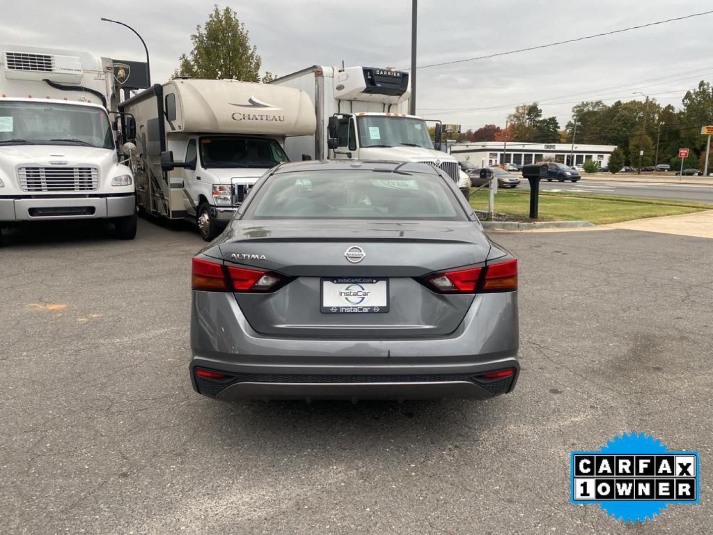 2019 Gun Metallic /Charcoal Nissan Altima 2.5 S (1N4BL4BV1KC) with an 2.5L L4 DOHC 16V engine, CVT transmission, located at 6064 Gull Rd, Kalamazoo, MI, 49048, (269) 222-0088, 42.328388, -85.512924 - <b>Equipment</b><br>with XM/Sirus Satellite Radio you are no longer restricted by poor quality local radio stations while driving this mid-size car. Anywhere on the planet, you will have hundreds of digital stations to choose from. This Nissan Altima features a hands-free Bluetooth phone system. Th - Photo#11