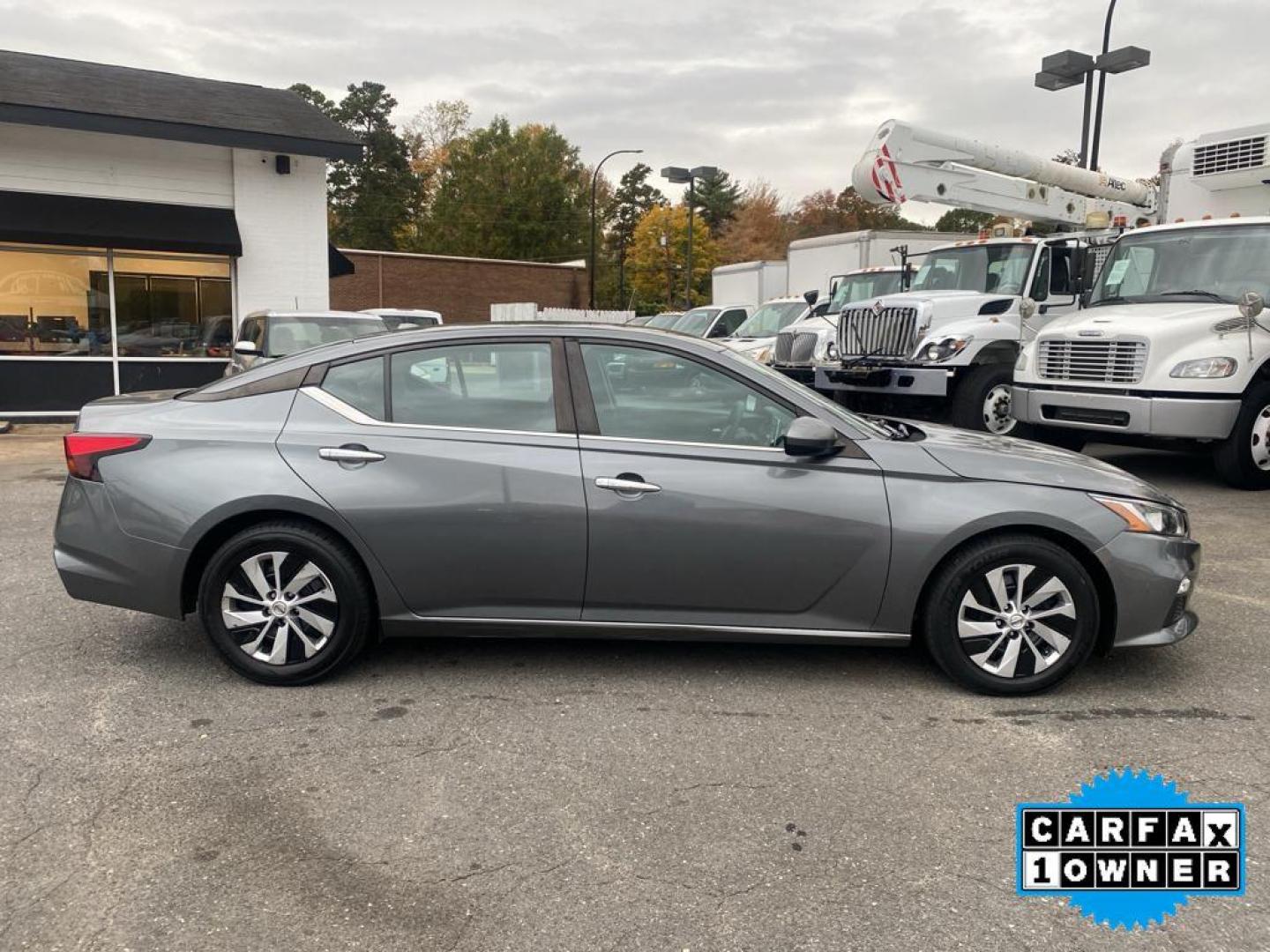 2019 Gun Metallic /Charcoal Nissan Altima 2.5 S (1N4BL4BV1KC) with an 2.5L L4 DOHC 16V engine, CVT transmission, located at 6064 Gull Rd, Kalamazoo, MI, 49048, (269) 222-0088, 42.328388, -85.512924 - <b>Equipment</b><br>with XM/Sirus Satellite Radio you are no longer restricted by poor quality local radio stations while driving this mid-size car. Anywhere on the planet, you will have hundreds of digital stations to choose from. This Nissan Altima features a hands-free Bluetooth phone system. Th - Photo#13