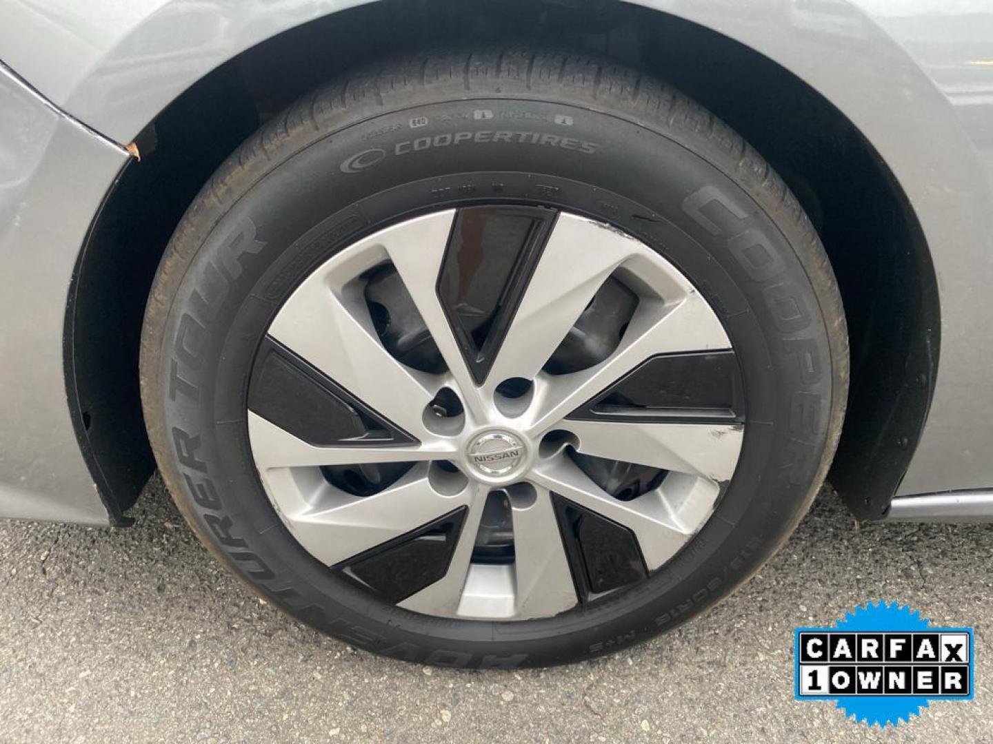 2019 Gun Metallic /Charcoal Nissan Altima 2.5 S (1N4BL4BV1KC) with an 2.5L L4 DOHC 16V engine, CVT transmission, located at 6064 Gull Rd, Kalamazoo, MI, 49048, (269) 222-0088, 42.328388, -85.512924 - <b>Equipment</b><br>with XM/Sirus Satellite Radio you are no longer restricted by poor quality local radio stations while driving this mid-size car. Anywhere on the planet, you will have hundreds of digital stations to choose from. This Nissan Altima features a hands-free Bluetooth phone system. Th - Photo#16