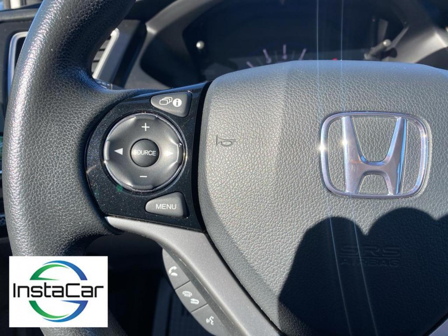 2014 Taffeta White /Beige Honda Civic EX Sedan CVT (19XFB2F86EE) with an 1.8L L4 SOHC 16V engine, Continuously Variable Transmission transmission, located at 6064 Gull Rd, Kalamazoo, MI, 49048, (269) 222-0088, 42.328388, -85.512924 - Protect this unit from unwanted accidents with a cutting edge backup camera system. This unit offers Automatic Climate Control for personalized comfort. Bluetooth technology is built into the Honda Civic, keeping your hands on the steering wheel and your focus on the road. The vehicle is front wheel - Photo#4