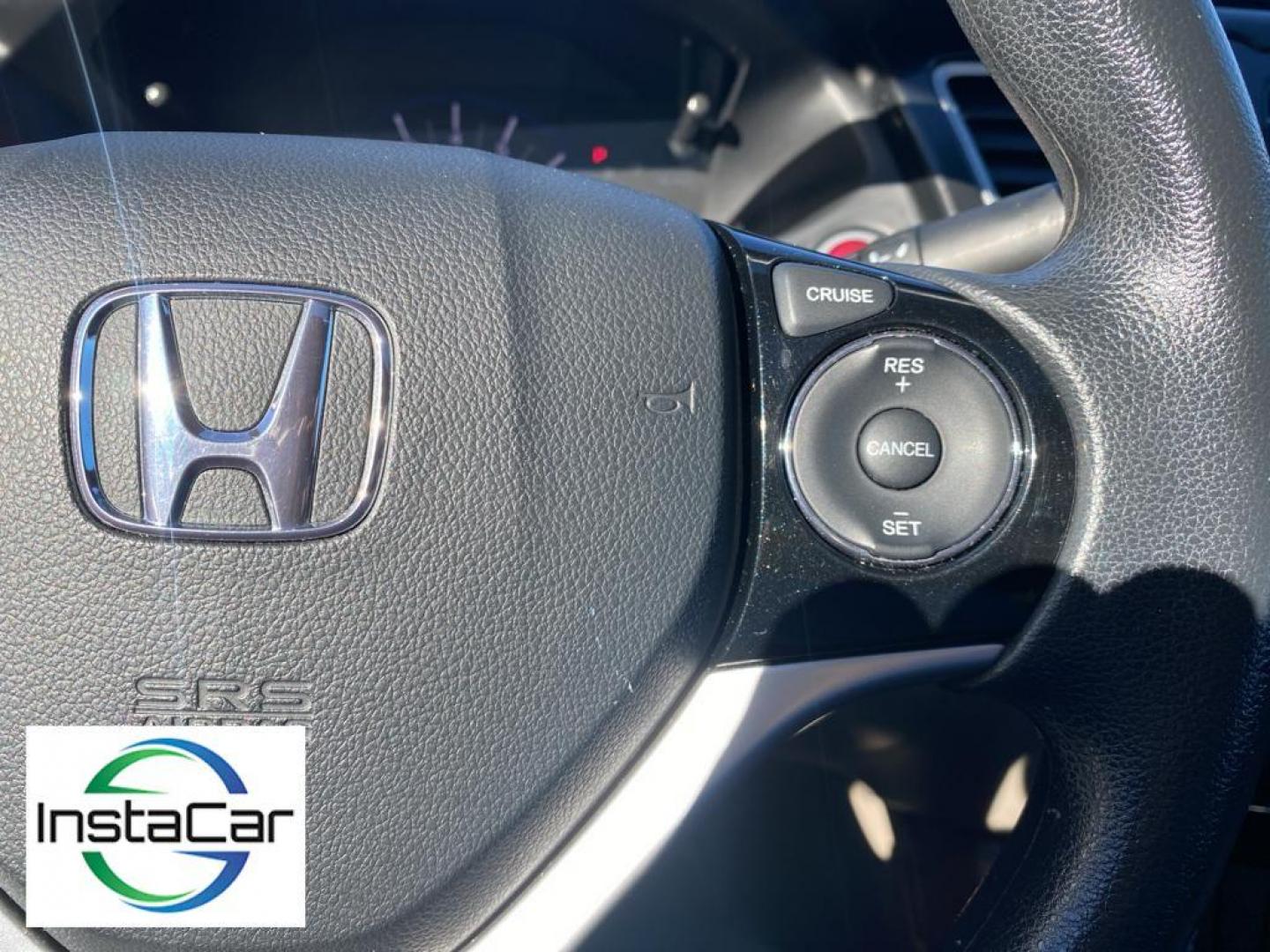 2014 Taffeta White /Beige Honda Civic EX Sedan CVT (19XFB2F86EE) with an 1.8L L4 SOHC 16V engine, Continuously Variable Transmission transmission, located at 6064 Gull Rd, Kalamazoo, MI, 49048, (269) 222-0088, 42.328388, -85.512924 - Protect this unit from unwanted accidents with a cutting edge backup camera system. This unit offers Automatic Climate Control for personalized comfort. Bluetooth technology is built into the Honda Civic, keeping your hands on the steering wheel and your focus on the road. The vehicle is front wheel - Photo#5