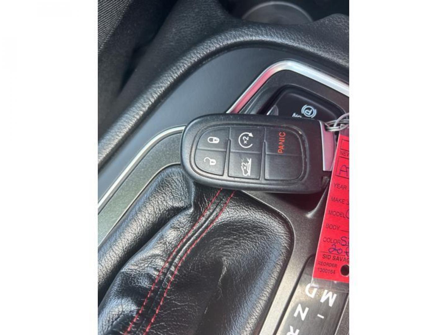 2020 Gray Jeep Cherokee Trailhawk Elite 4WD (1C4PJMBXXLD) with an 3.2L V6 DOHC 24V engine, 9A transmission, located at 6064 Gull Rd, Kalamazoo, MI, 49048, (269) 222-0088, 42.328388, -85.512924 - Discover the versatility of the 2020 Jeep Cherokee Trailhawk, a vehicle engineered to conquer both city streets and off-road trails with equal prowess. This well-maintained model features a potent V6, 3.2L engine that delivers a balanced blend of power and efficiency, ensuring a responsive and dynam - Photo#23