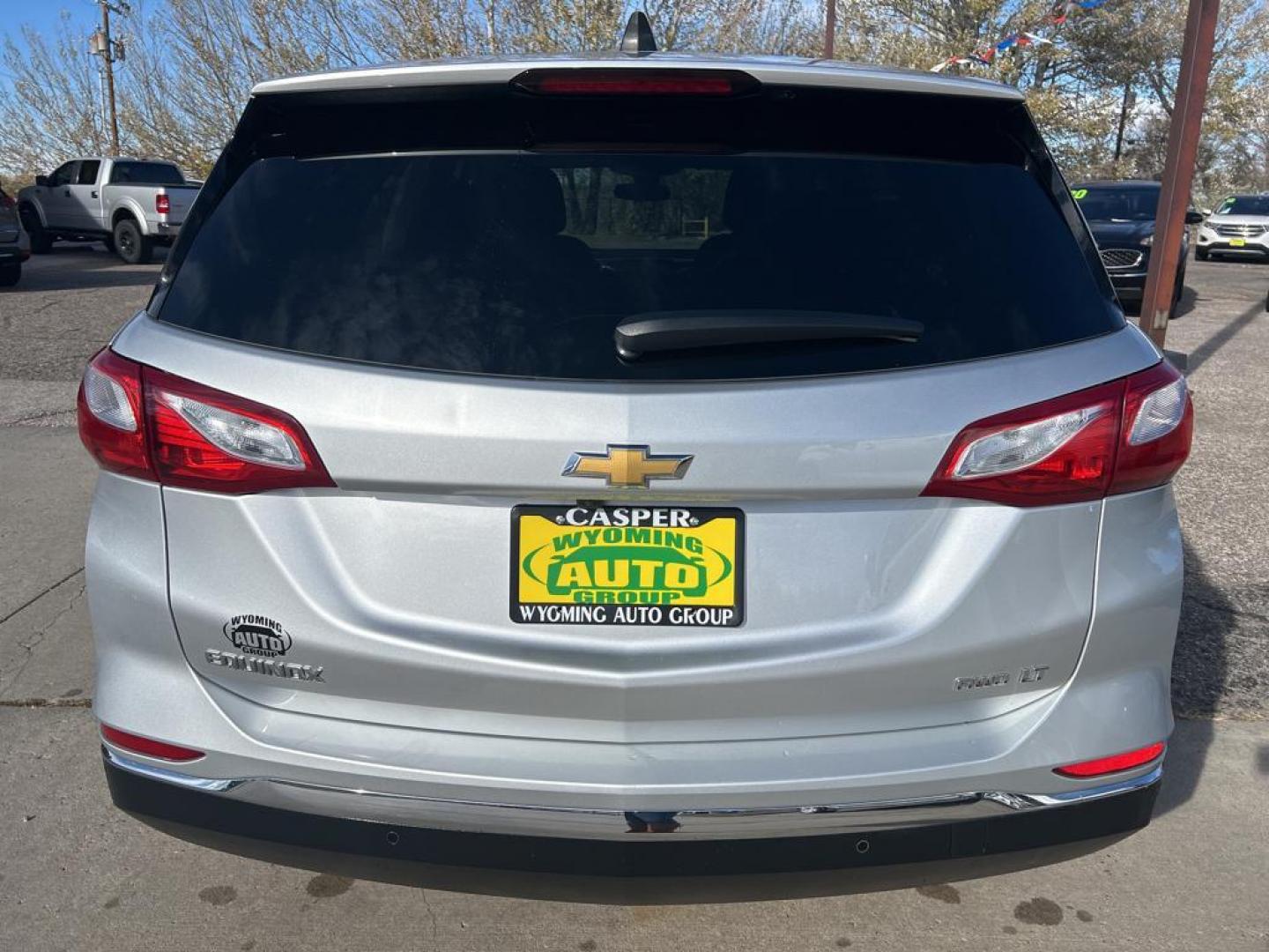 2021 silver Chevrolet Equinox LT AWD (3GNAXTEV8MS) with an 1.5L L4 DOHC 16V TURBO engine, 6A transmission, located at 6064 Gull Rd, Kalamazoo, MI, 49048, (269) 222-0088, 42.328388, -85.512924 - Photo#5